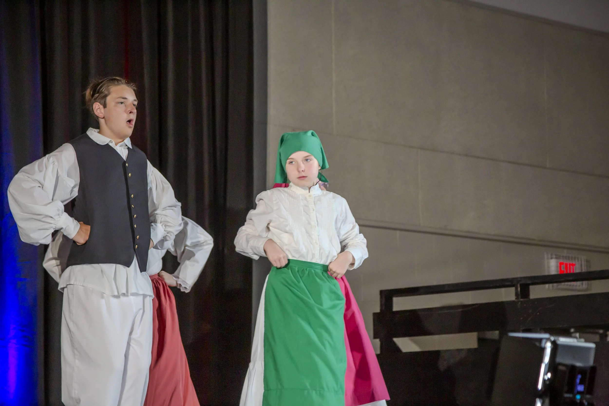 630pm_Show_Part2_ExitSingers_Large_047.JPG