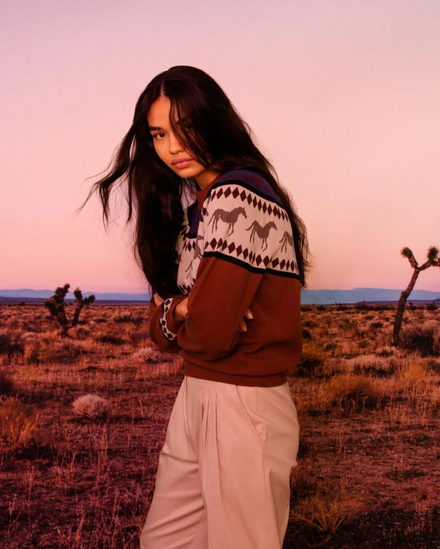 &ldquo;Modern Pocahontas&rdquo; for Marie Claire Argentina&rsquo;s May 2022 issue 
featuring Kamila and Cristina of @covermodelsparis 🌾
photos @raulguillermoo
photo assistant @lucycully
styling @agustinachuliver
hair @estelle__andria
make up @melani