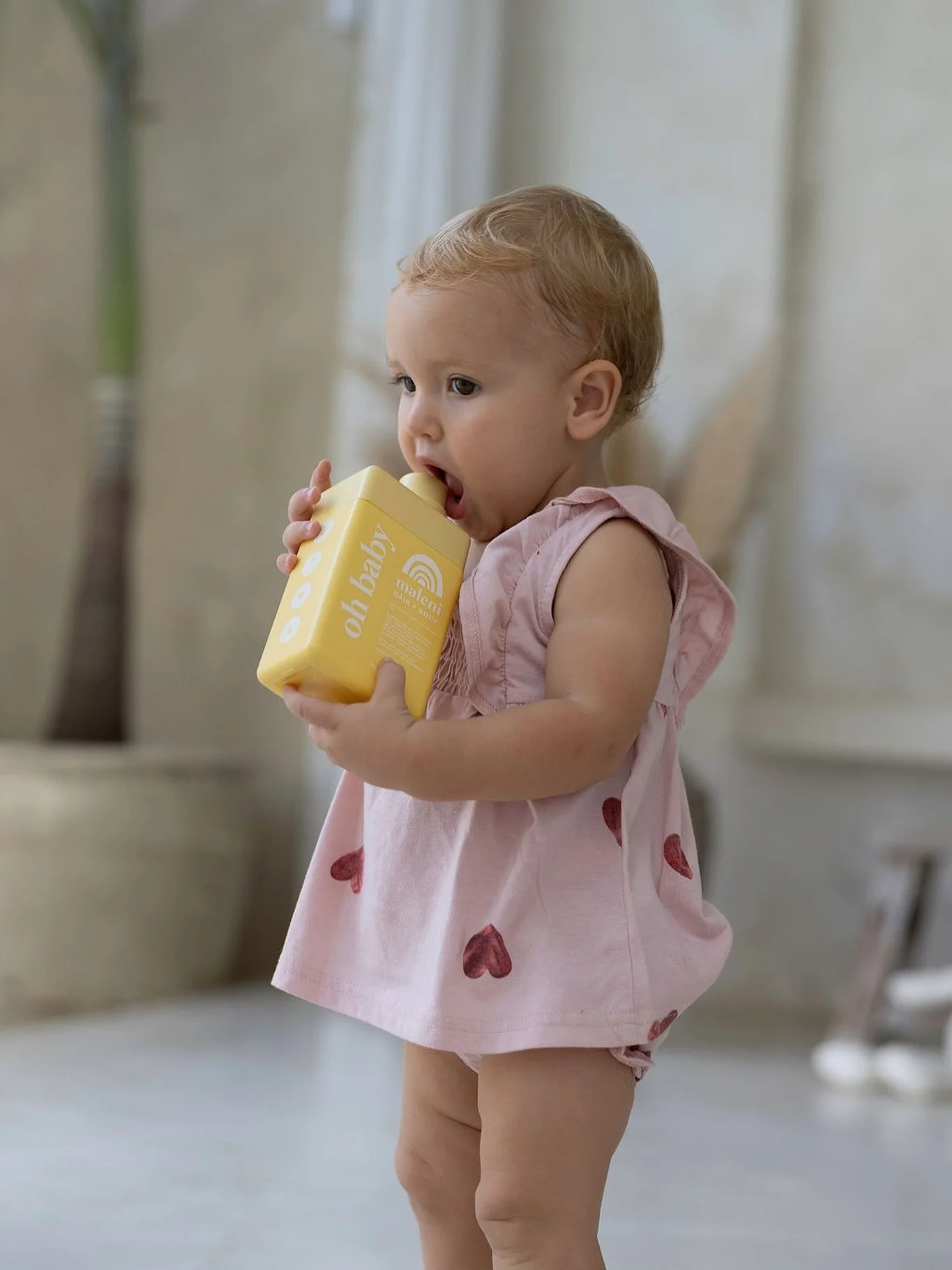 The cutest little cherub, caught red-handed&hellip; taste-testing the Oh Baby wash 🙈😂

#babyskincare #babybodywash #babybathtime #babyshampoo