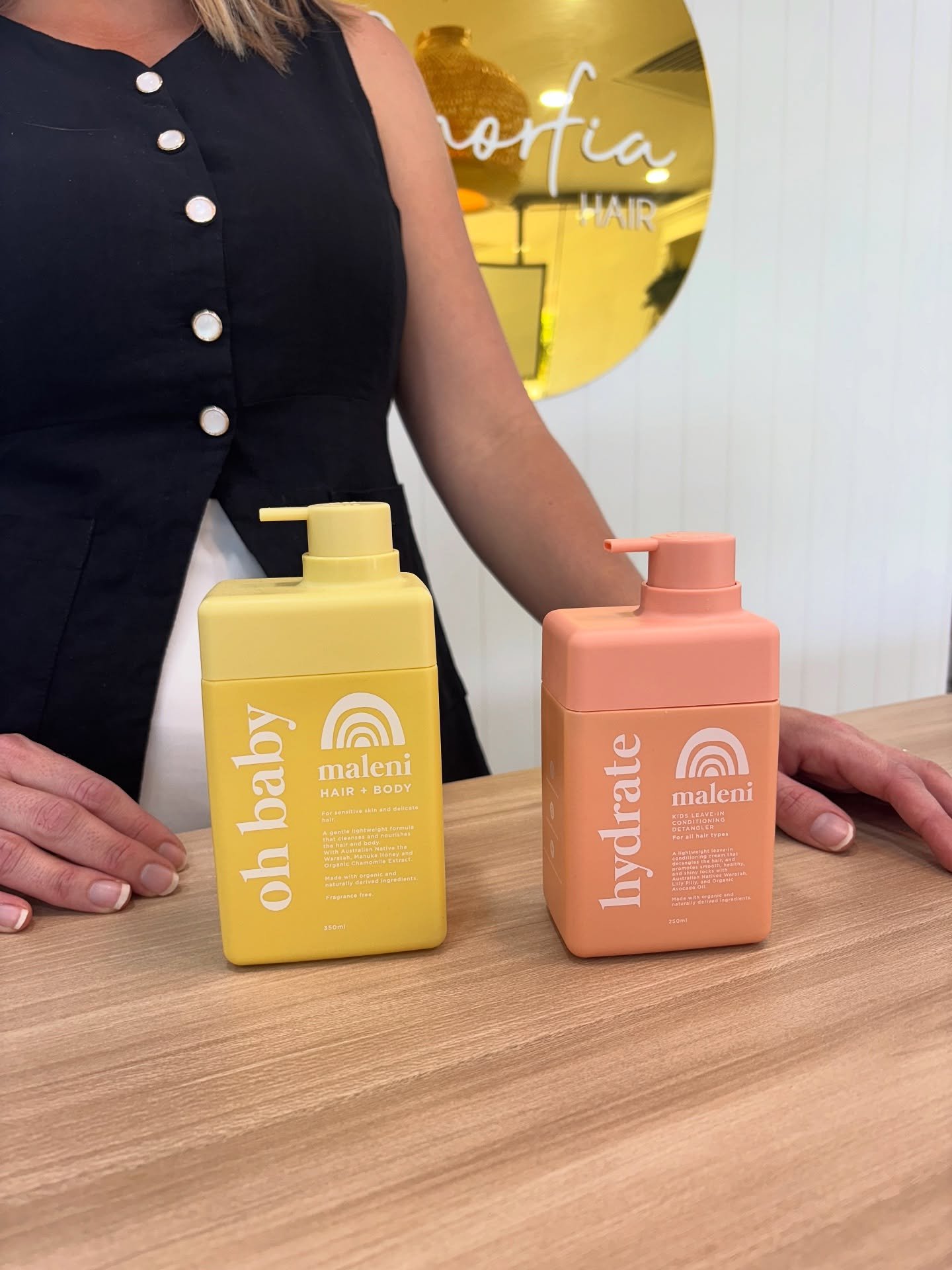 Maleni was born here 🍯 from the same hands and heart that built Omorfia. What started as a love for beautiful hair grew into a love for creating clean, gentle care for little ones too. 🌿

#kidshaircare #salon #hairsalon #organickids #naturalkids