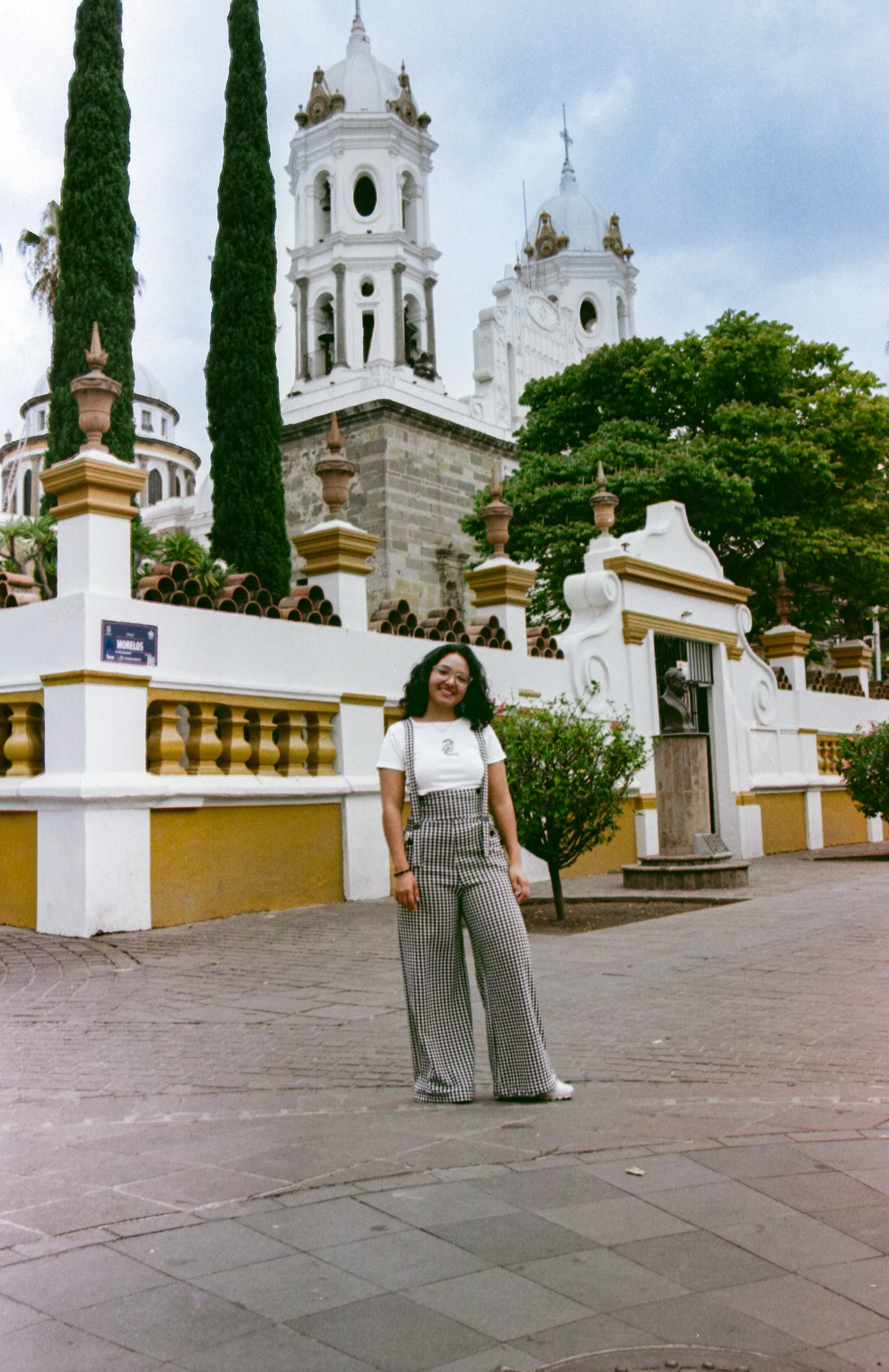 ELIZABETH, TONALÁ,
MAESTRA DE ESPAÑOL PARA EXTRANJEROS