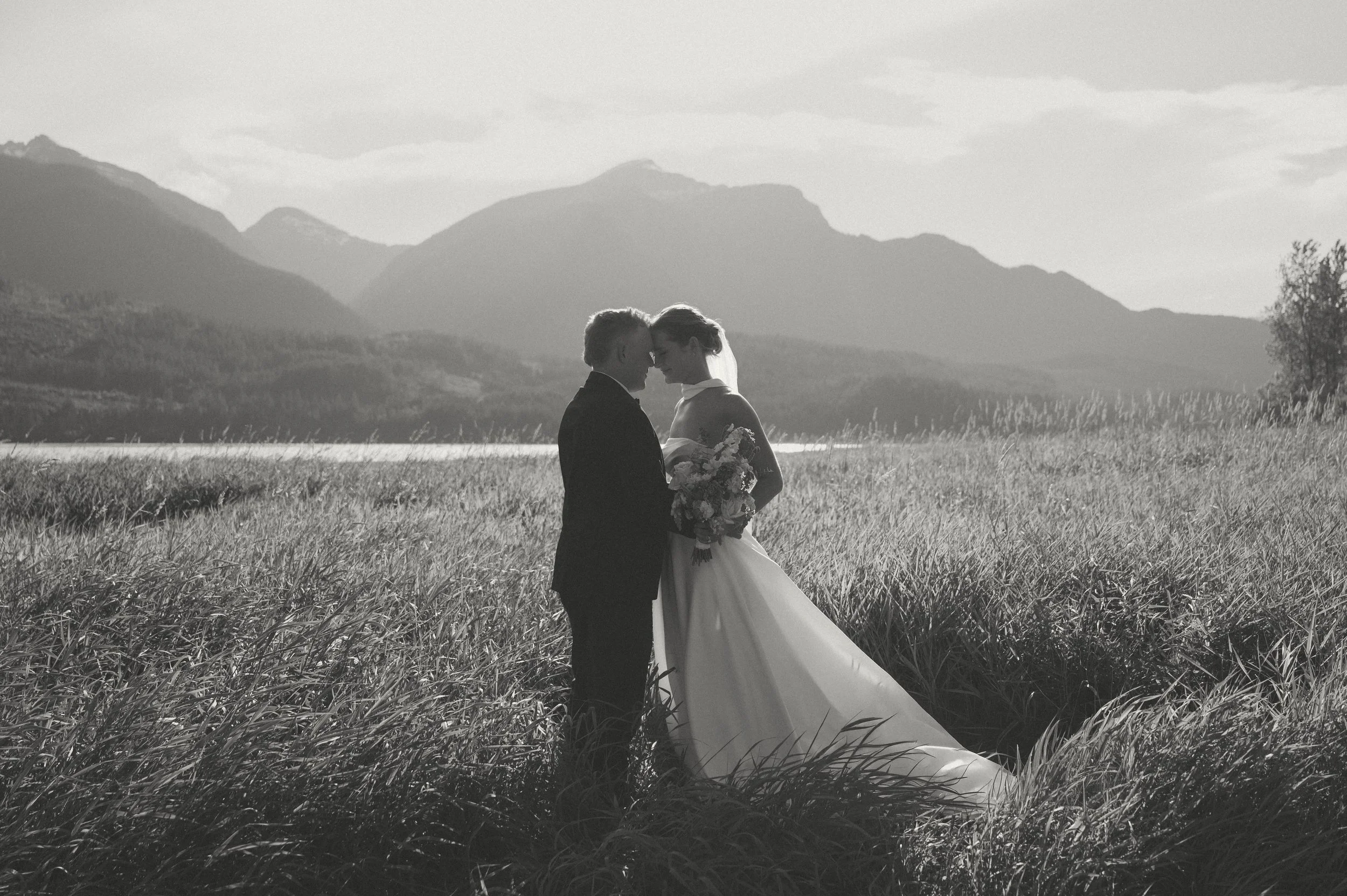 Jessie + Cade - Revelstoke Helicopter Elopement-118.jpg