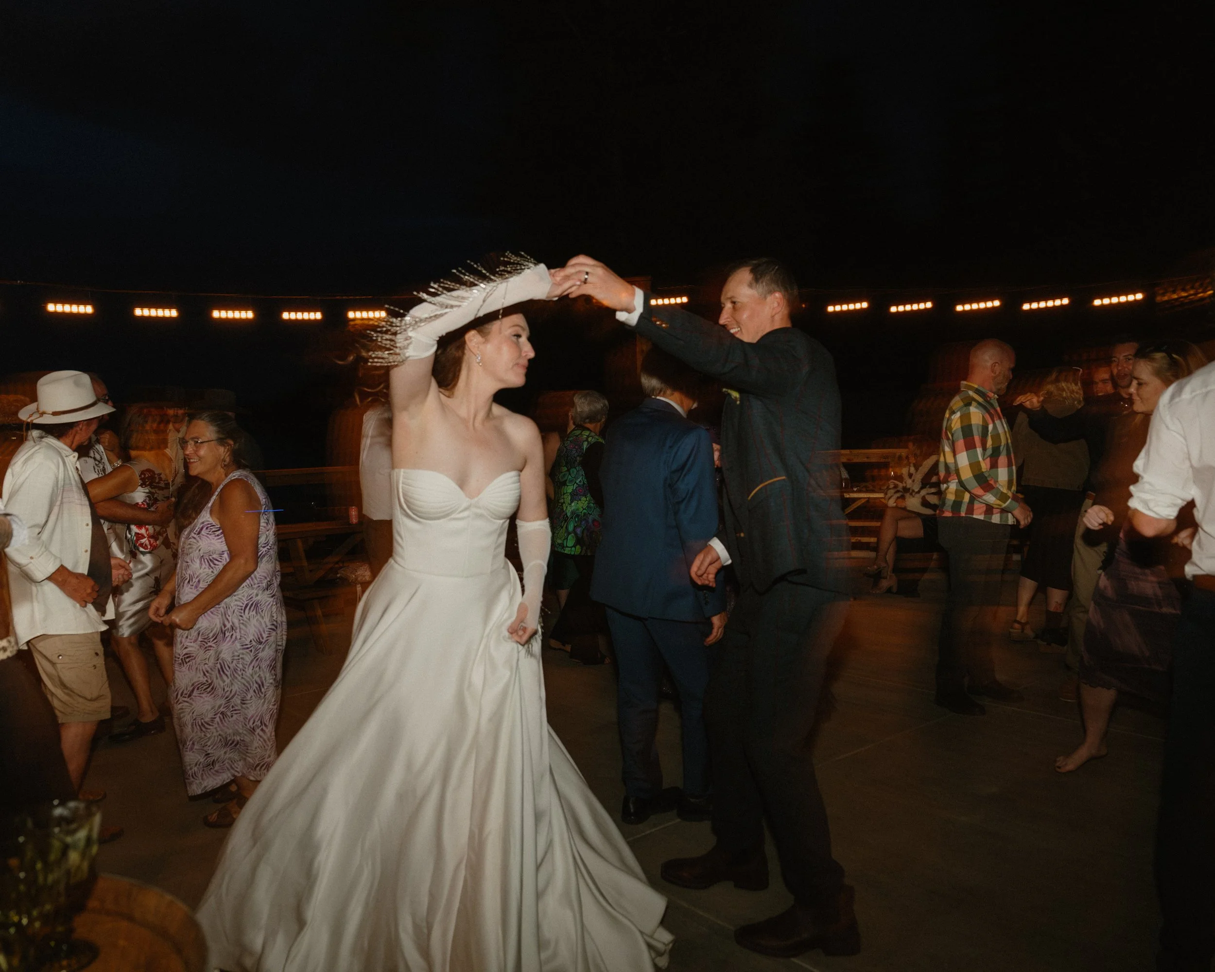 EARTH IN BLOOM PHOTOGRAPHY -Caitlin + Simon - 7-213.jpg