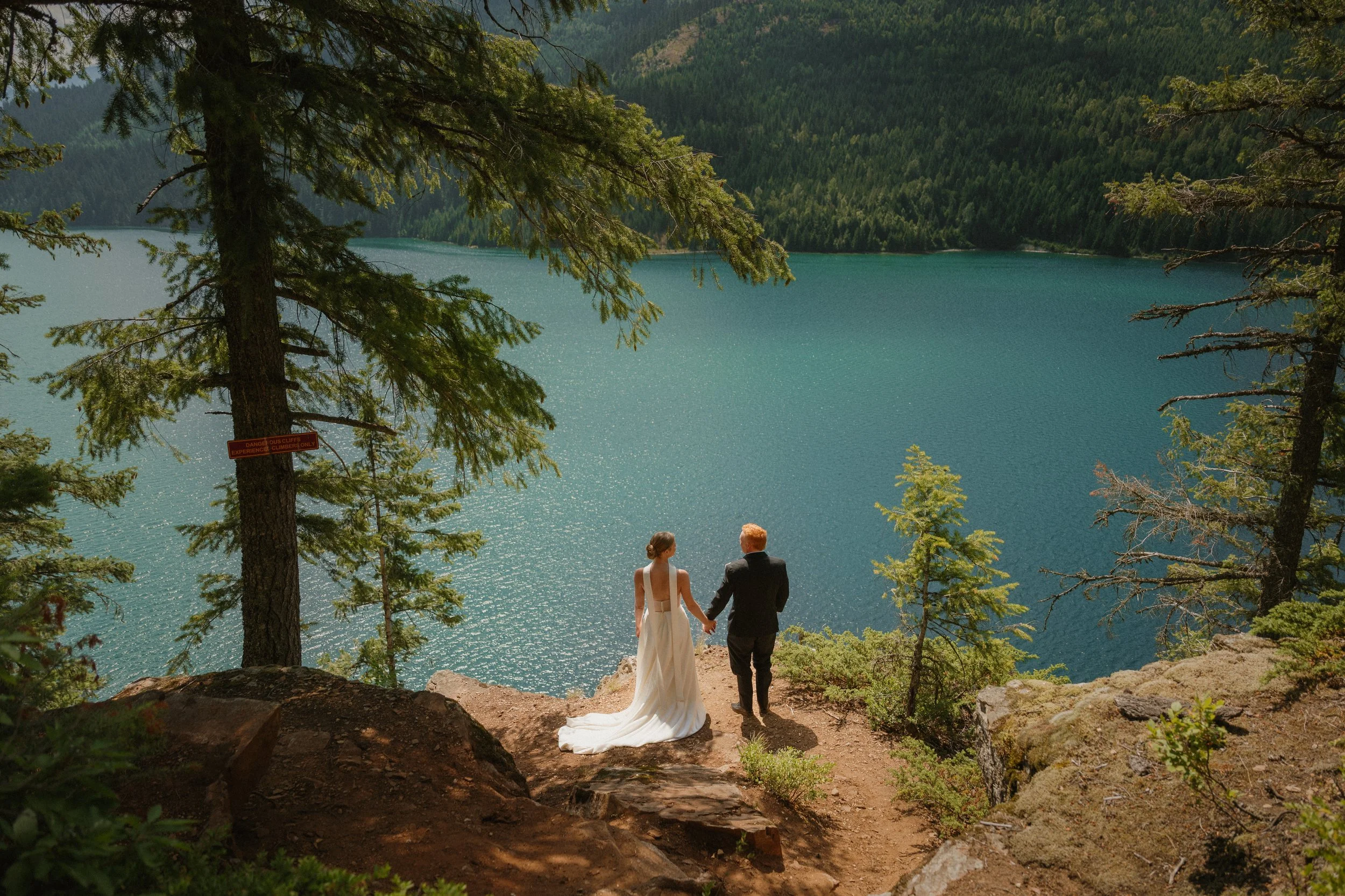 Jessie + Cade - Revelstoke Helicopter Elopement-22.jpg