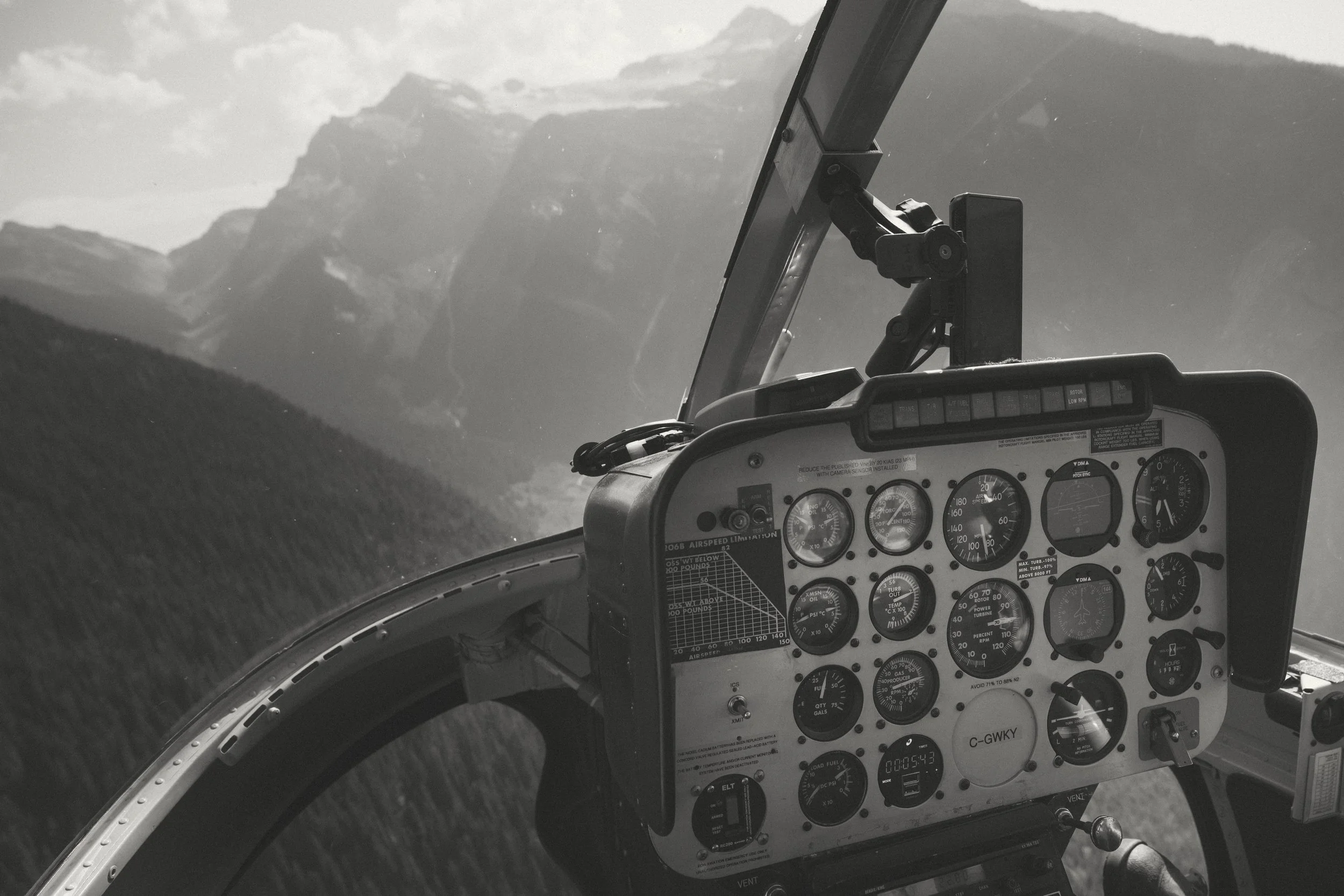 EARTH IN BLOOM PHOTOGRAPHY  - Catherine + Lee - Revelstoke Elopement 6-44.jpg