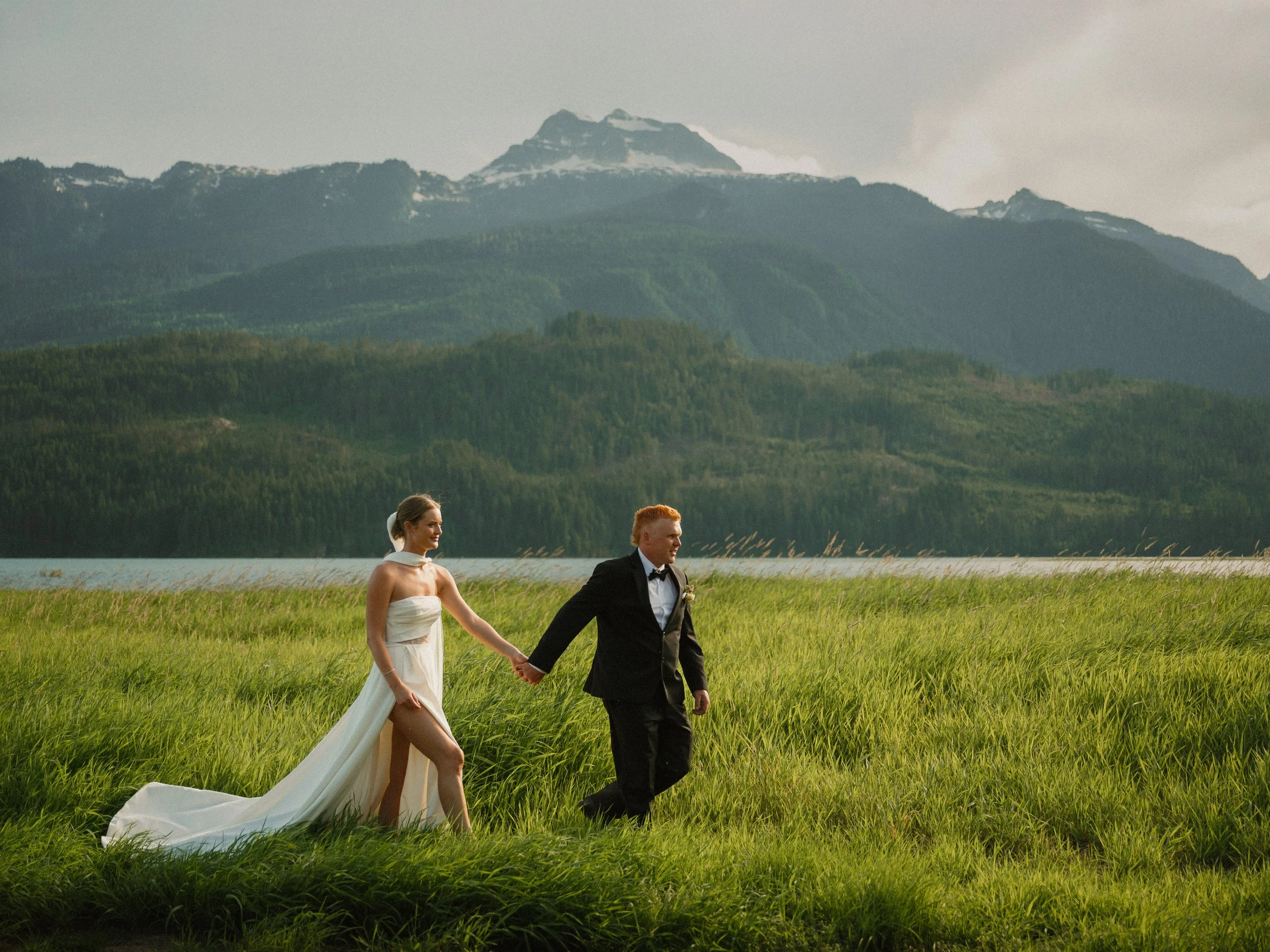 Jessie + Cade - Revelstoke Helicopter Elopement-135.jpg