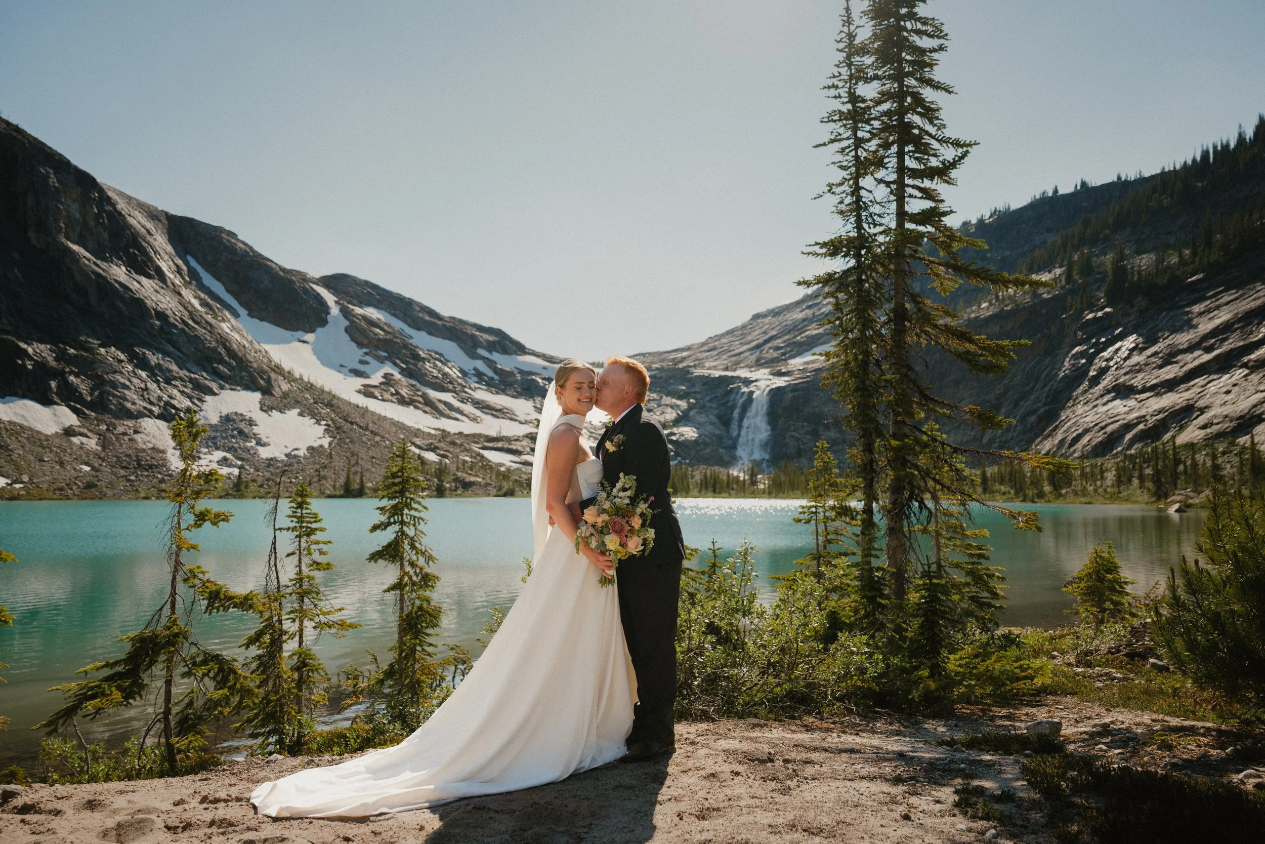 Jessie + Cade - Revelstoke Helicopter Elopement-83.jpg