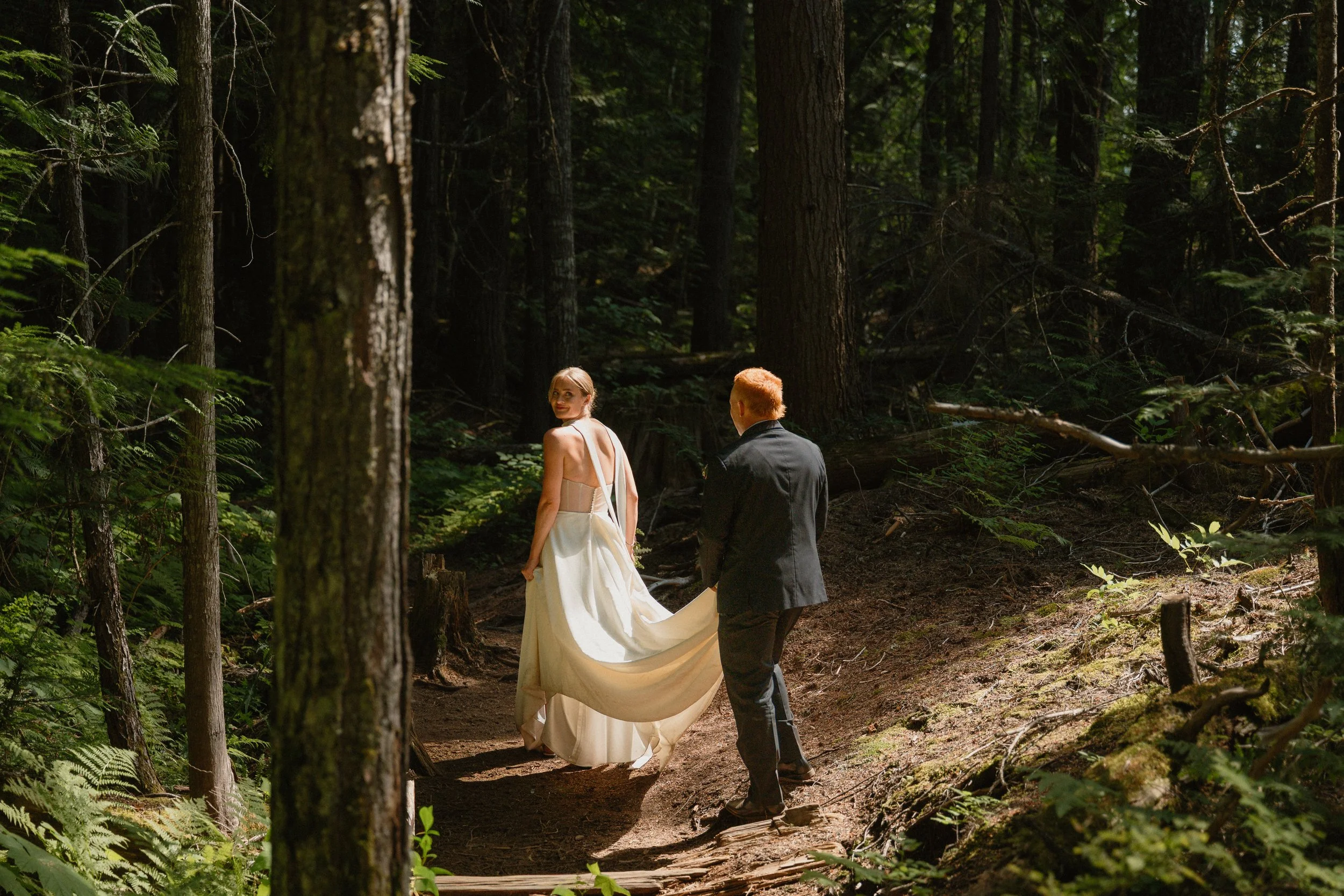 Jessie + Cade - Revelstoke Helicopter Elopement-32.jpg