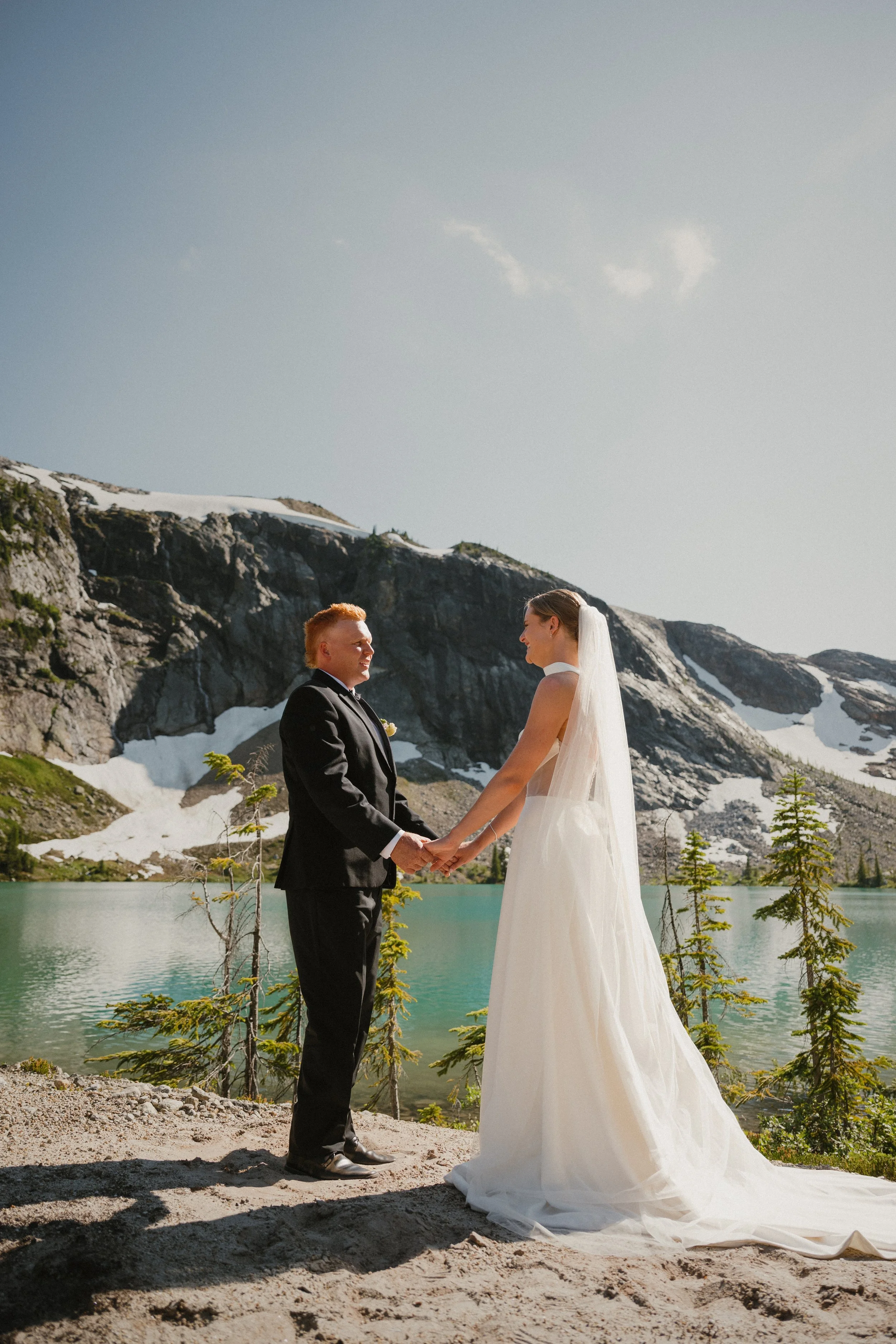 Jessie + Cade - Revelstoke Helicopter Elopement-55.jpg