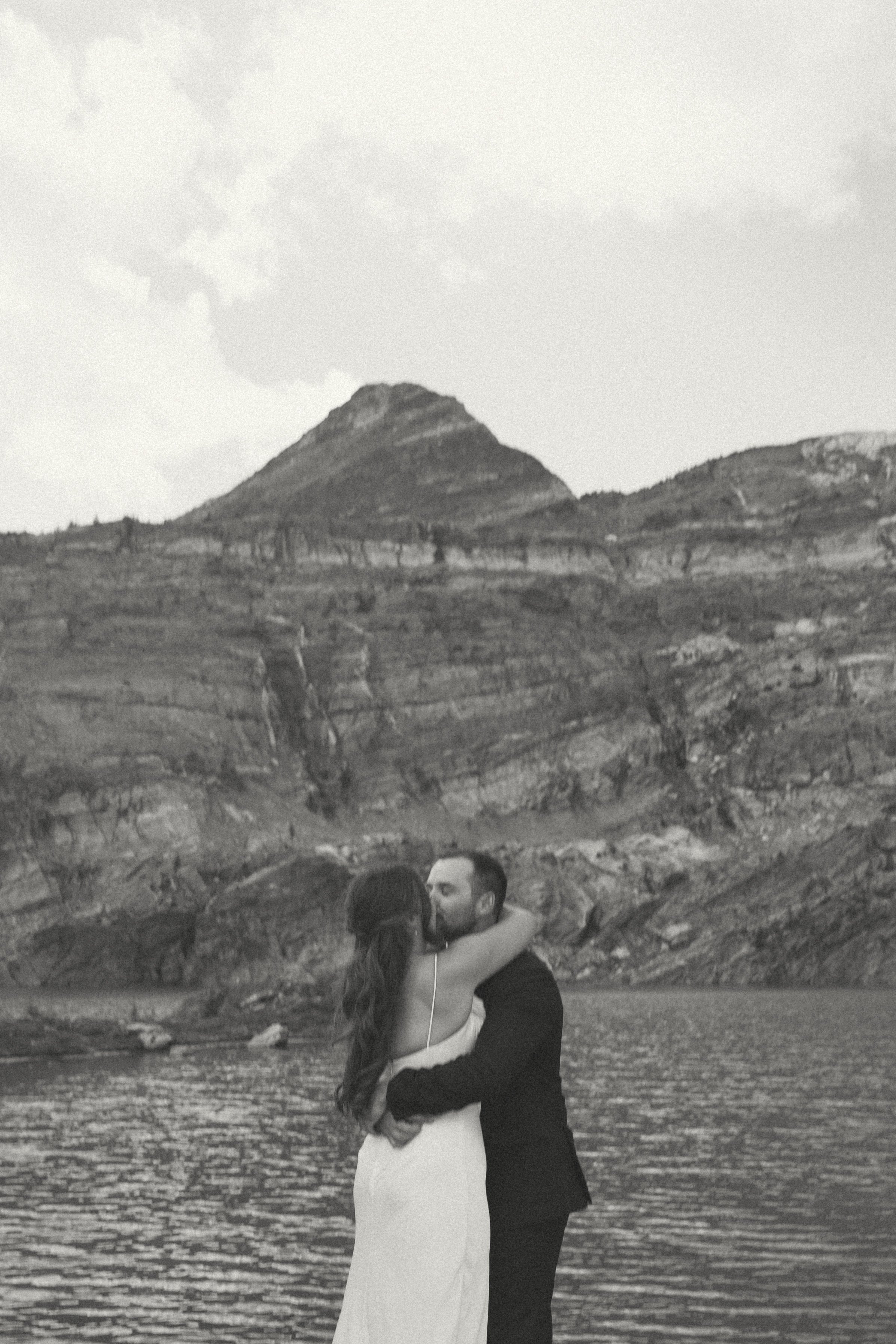 EARTH IN BLOOM PHOTOGRAPHY  - Catherine + Lee - Revelstoke Elopement 6-71.jpg