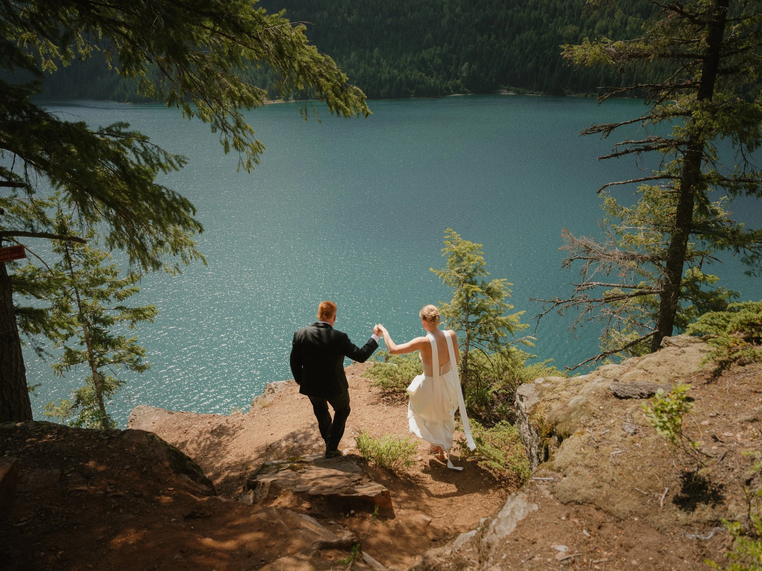 Jessie + Cade - Revelstoke Helicopter Elopement-19.jpg