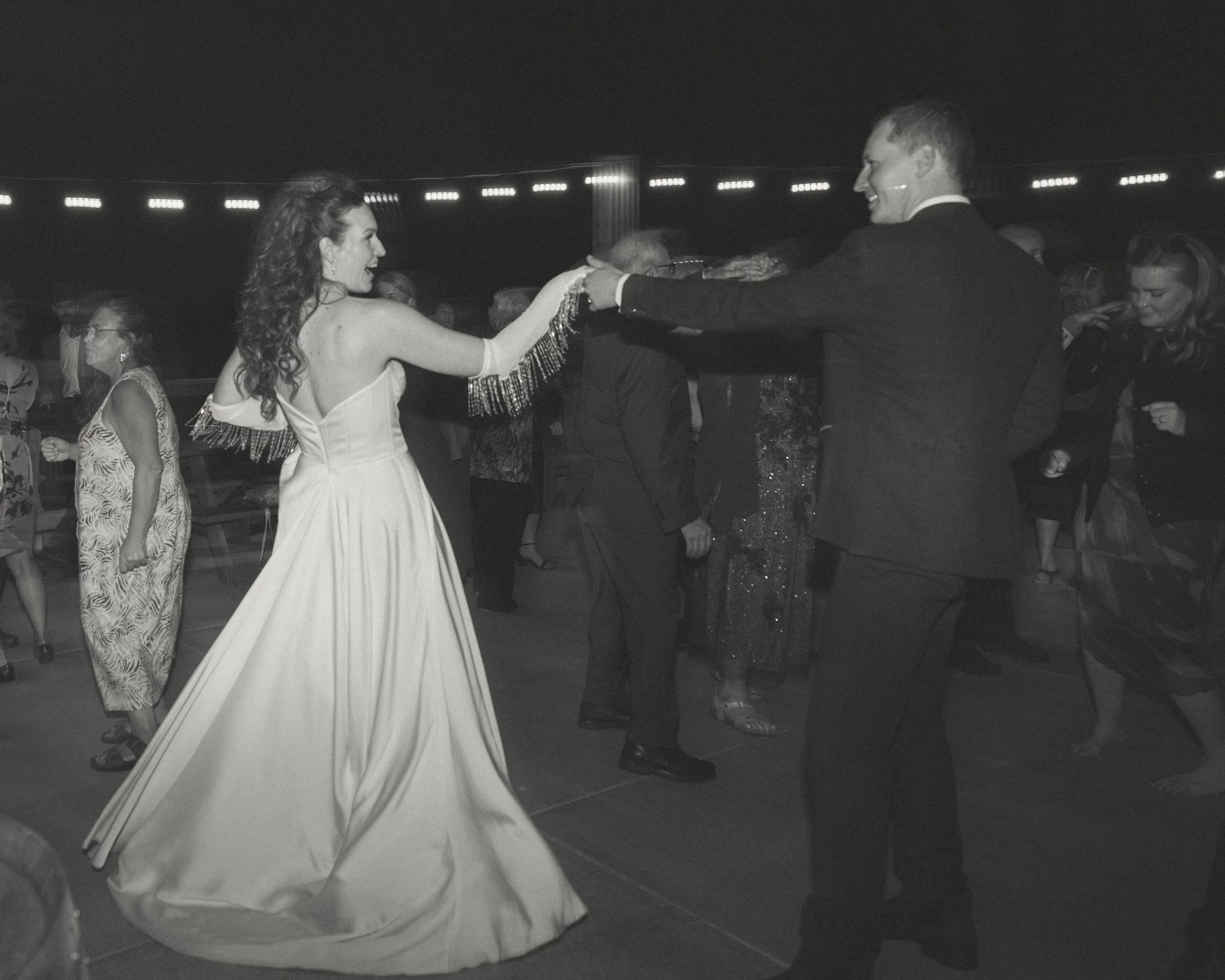 EARTH IN BLOOM PHOTOGRAPHY -Caitlin + Simon - 7-216.jpg