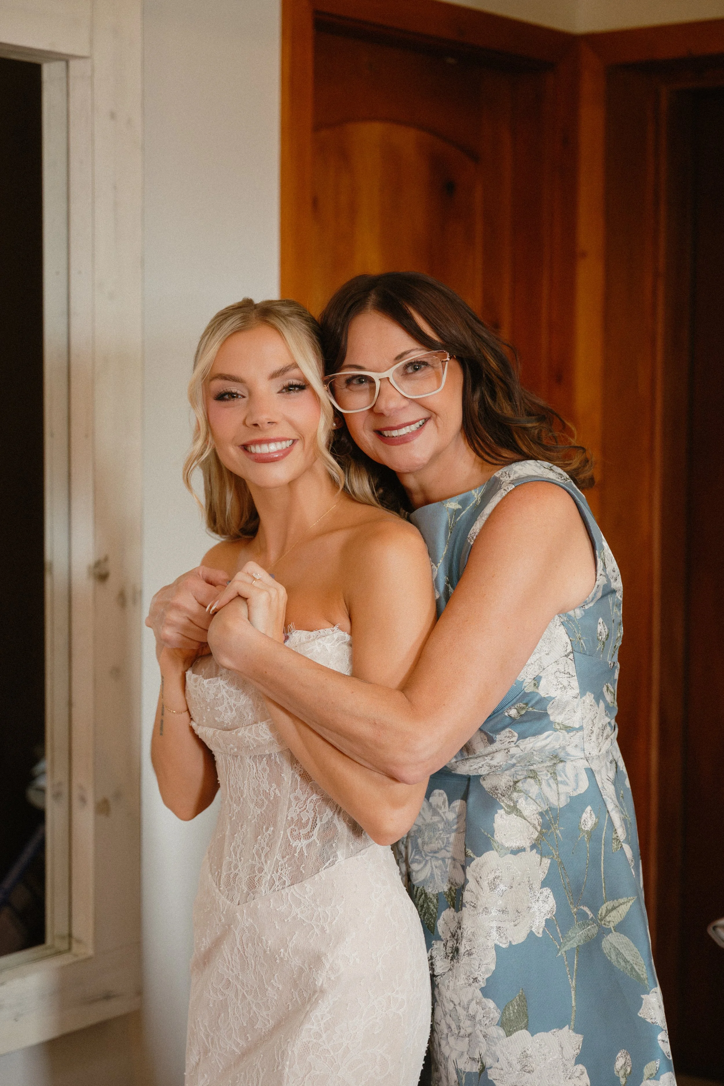 Kiona + Connor - Rancho Burro Wedding - Girls getting ready -27.jpg