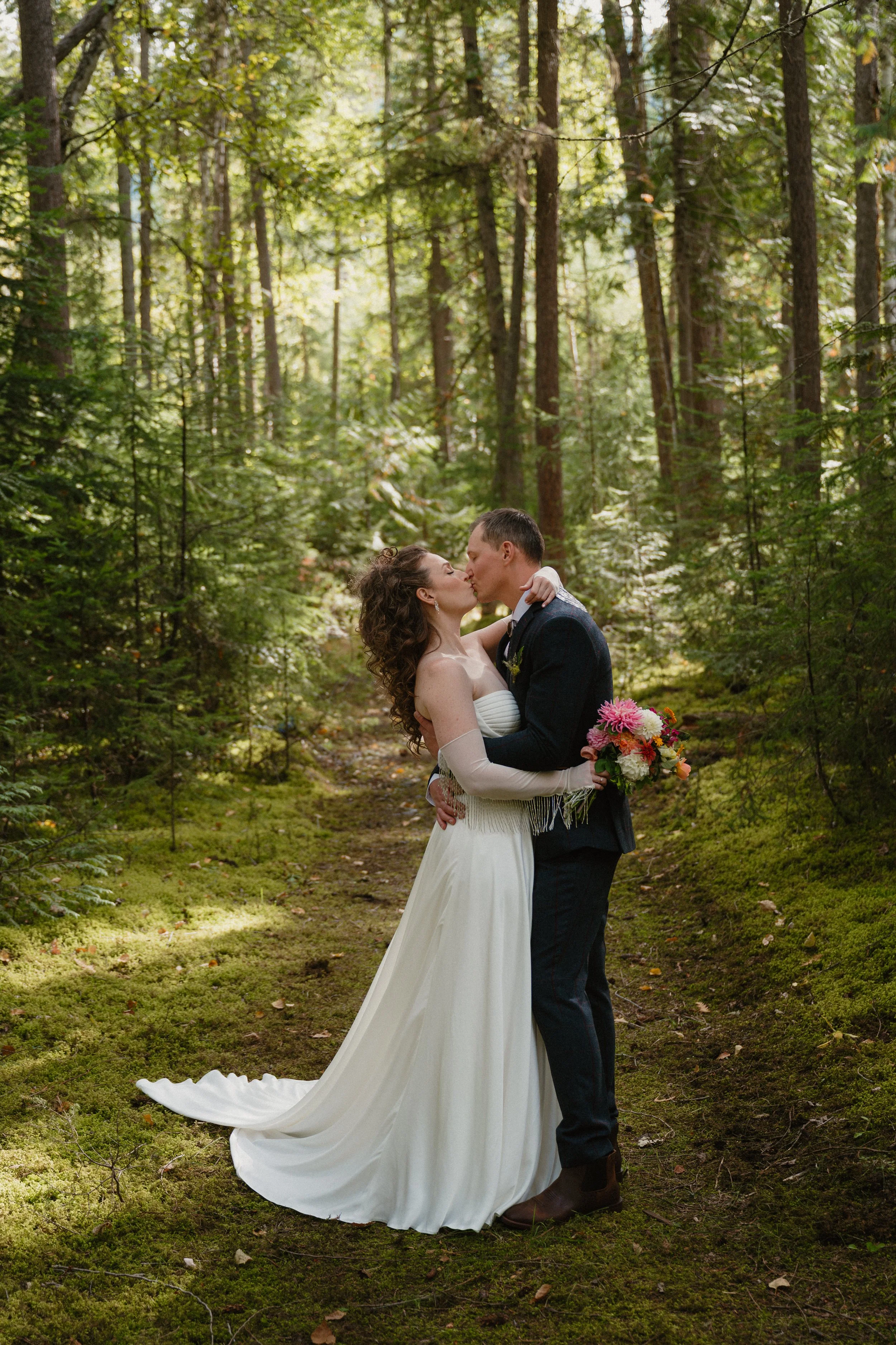 EARTH IN BLOOM PHOTOGRAPHY -Caitlin + Simon - 3-44.jpg