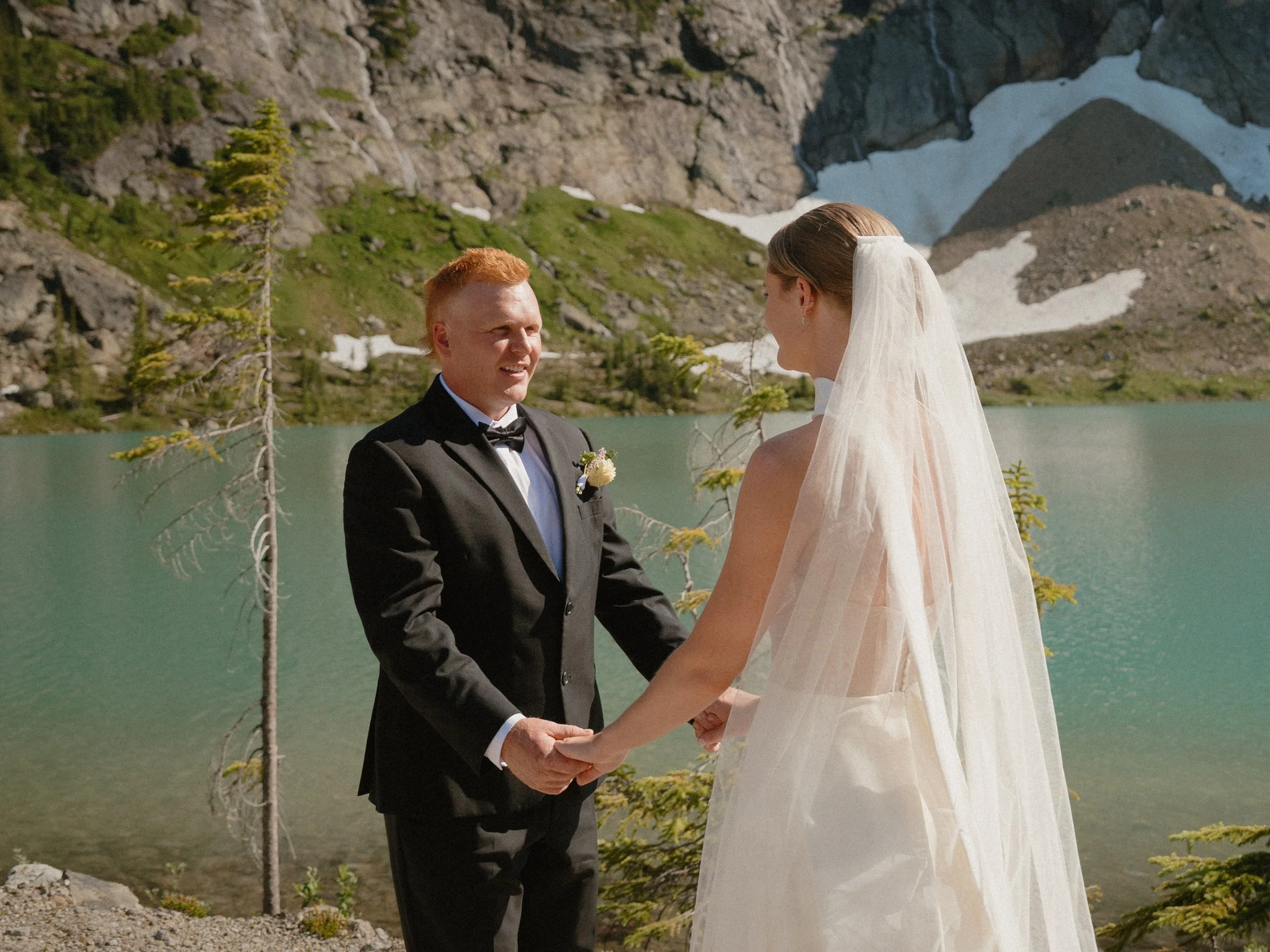 Jessie + Cade - Revelstoke Helicopter Elopement-53.jpg