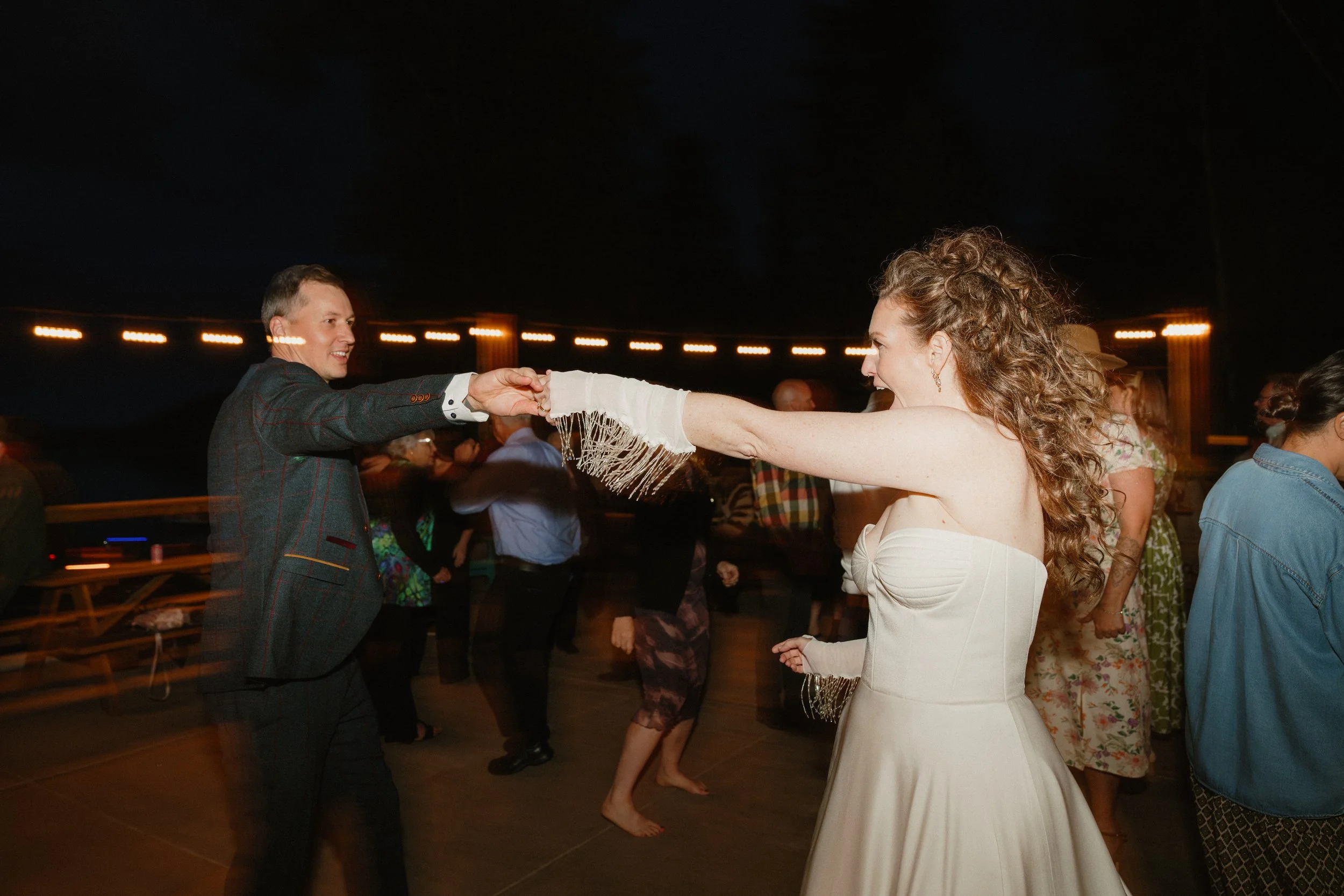 EARTH IN BLOOM PHOTOGRAPHY -Caitlin + Simon - 7-219.jpg