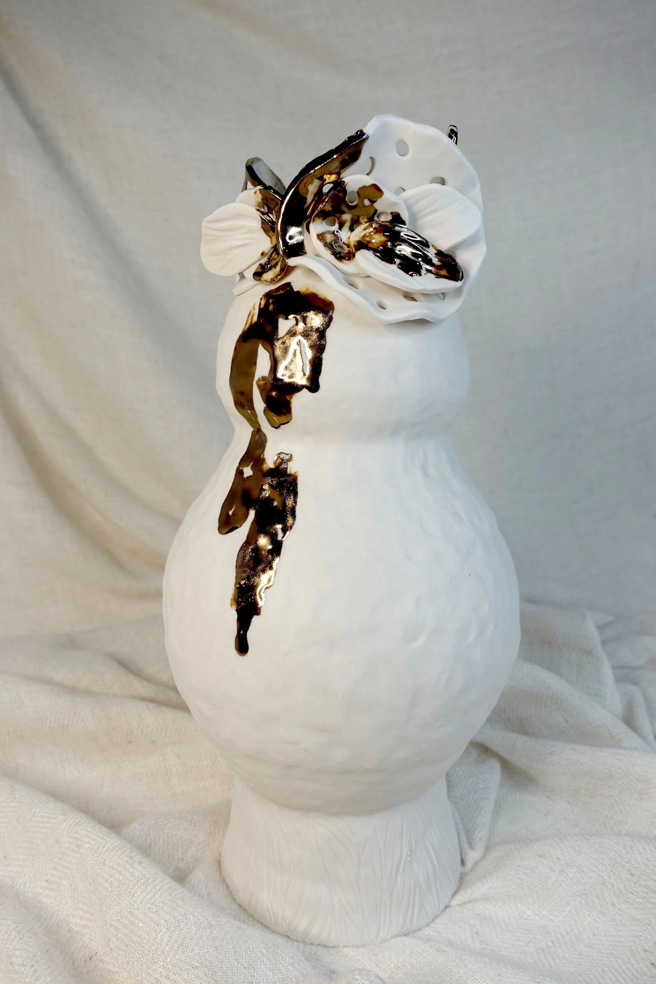 Velvet Porcelain Vase I