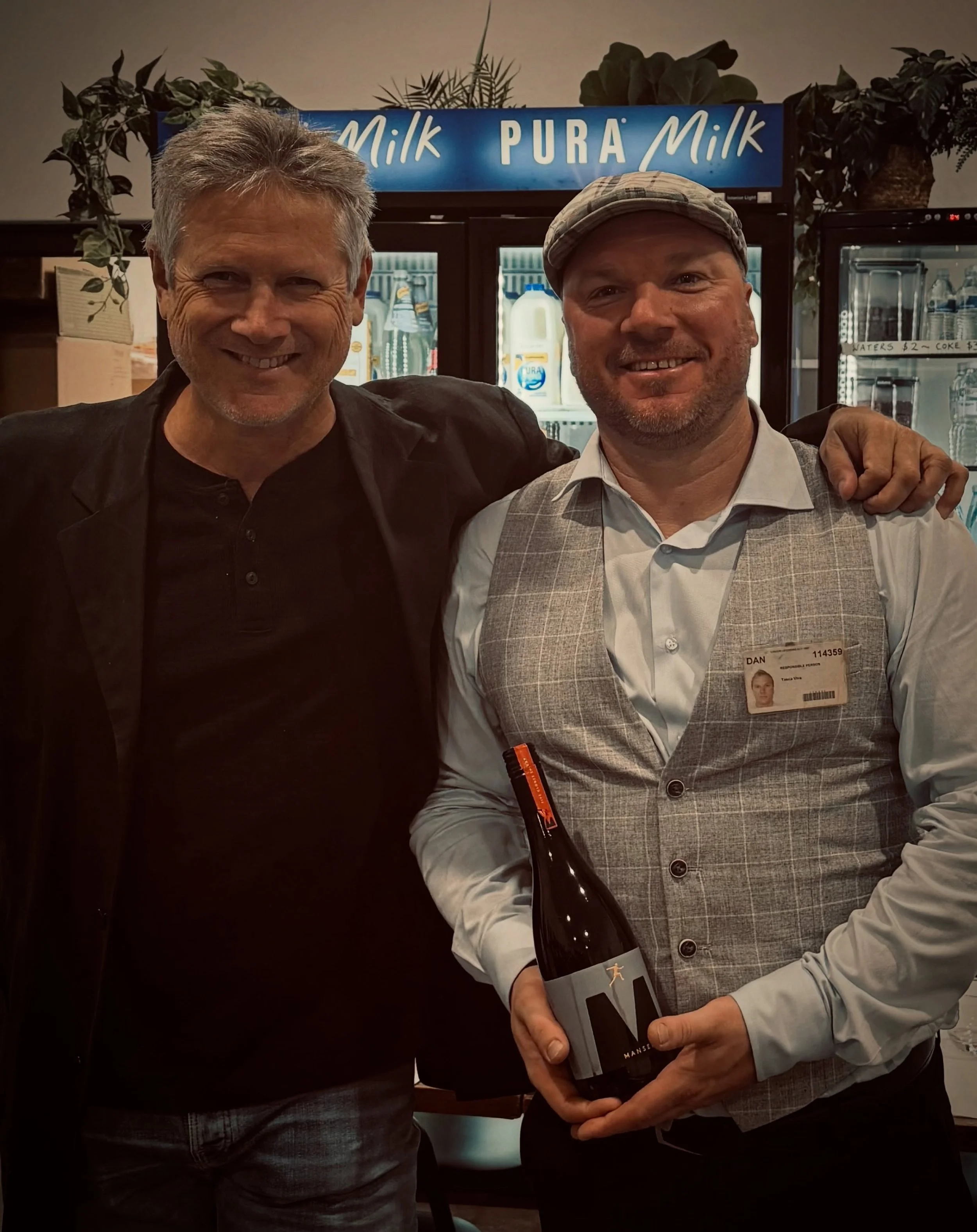 Hectic night at @braystcoffee wine and dine night but what a great vibe. Laughter, awesome food, wonderful connections and great wine of course! This is why I love this industry! (Phil Manser)

#coffeeandwine 
#adelaidehillswine
#mclarenvalewine