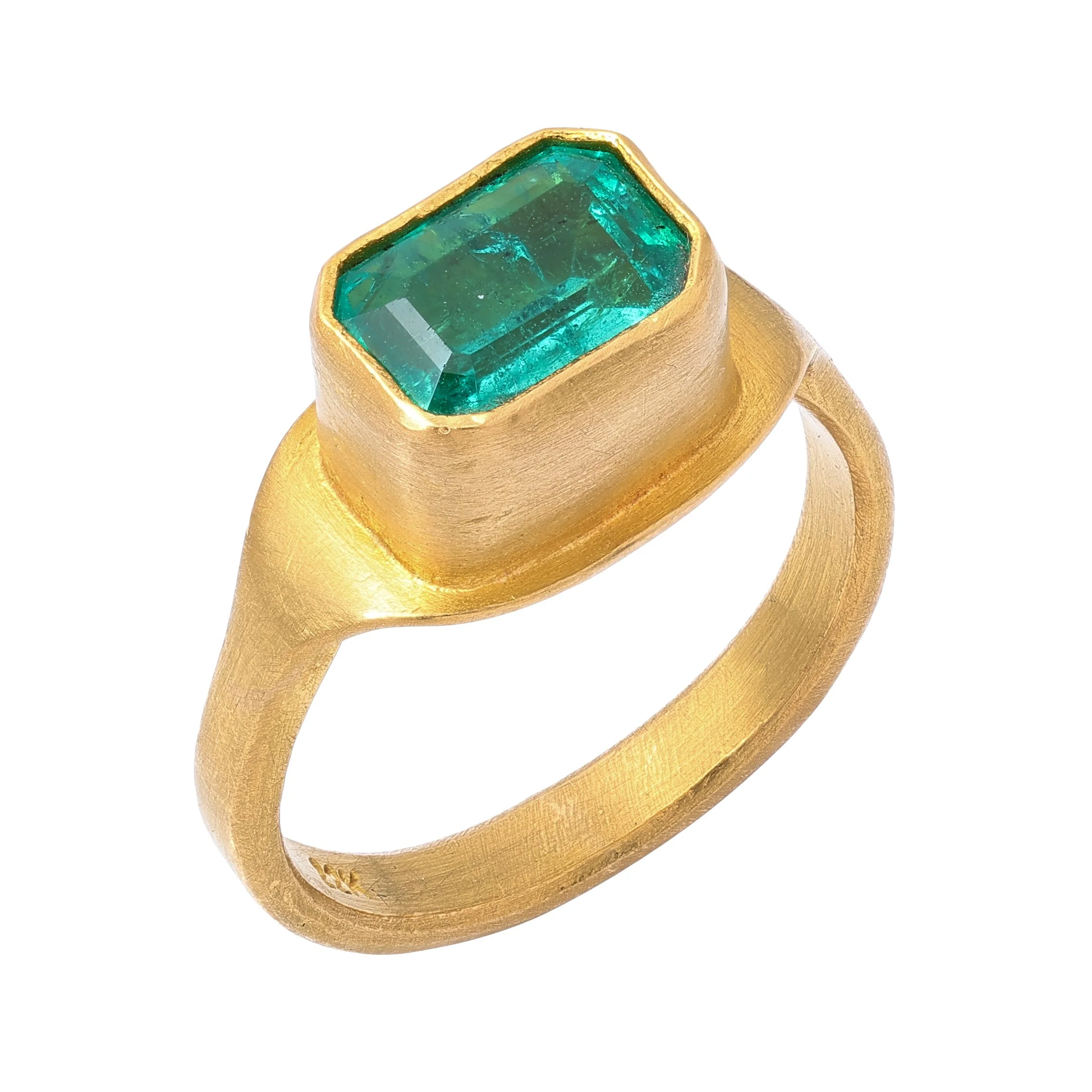 ætla x Jake Matluck Emerald Ur Ring.jpg
