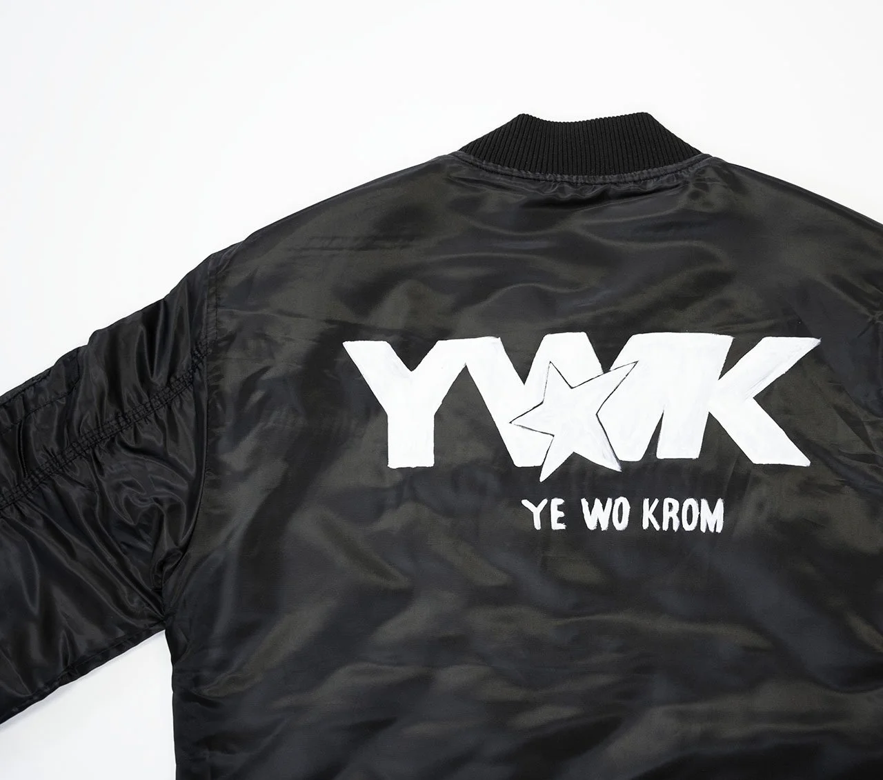 black jacket close2.jpg