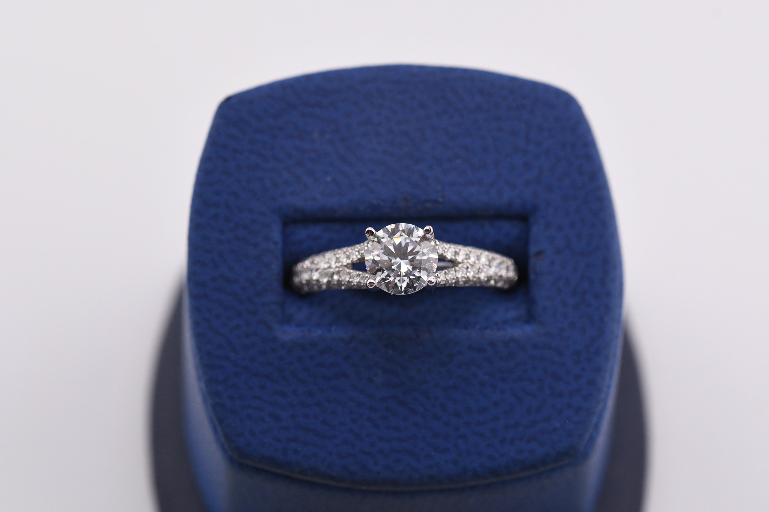 Split Shank, Prong Set Natural Engagement Ring (Semi- Mounting)