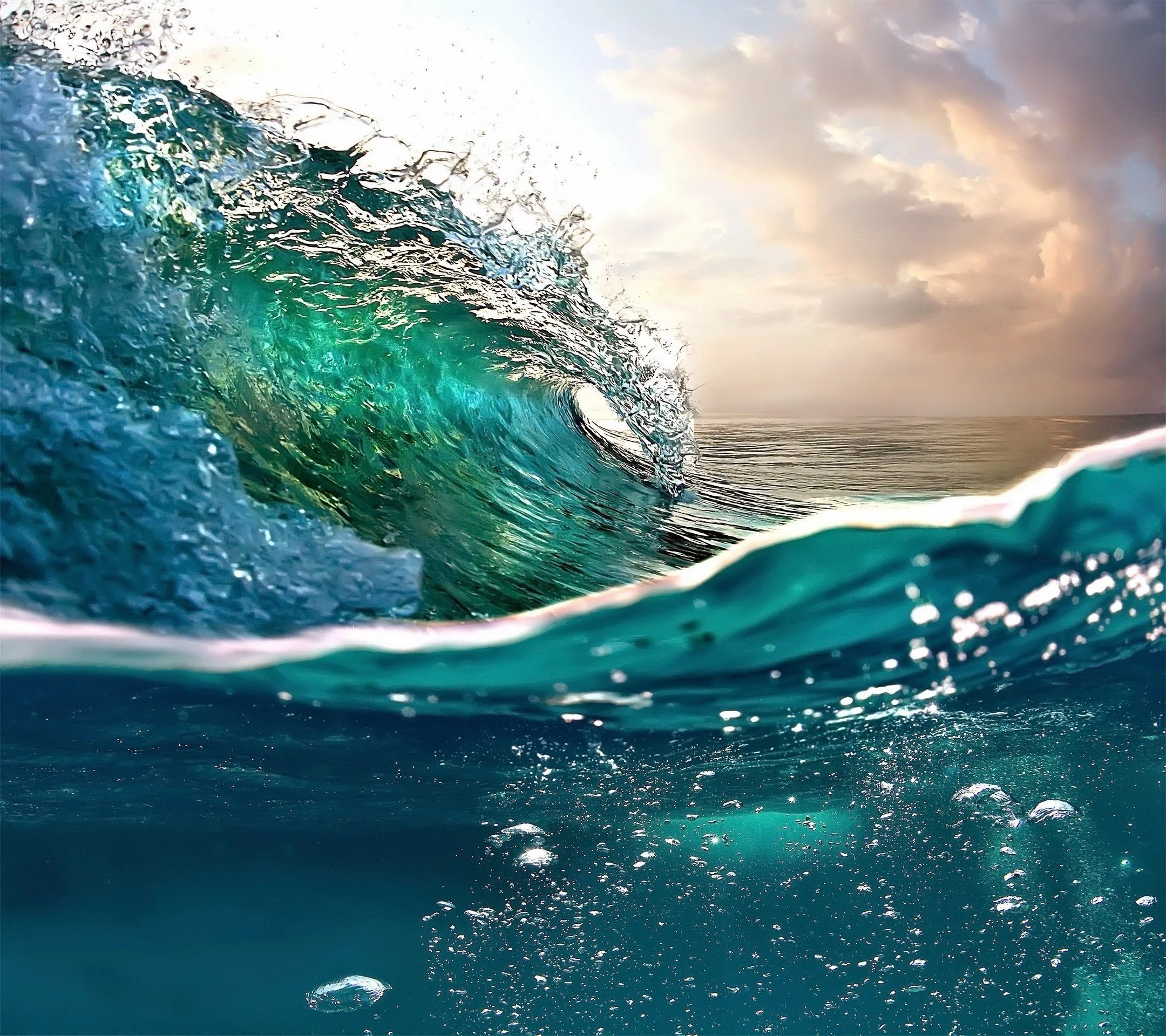 Ocean_Wave-wallpaper-10534460.jpg