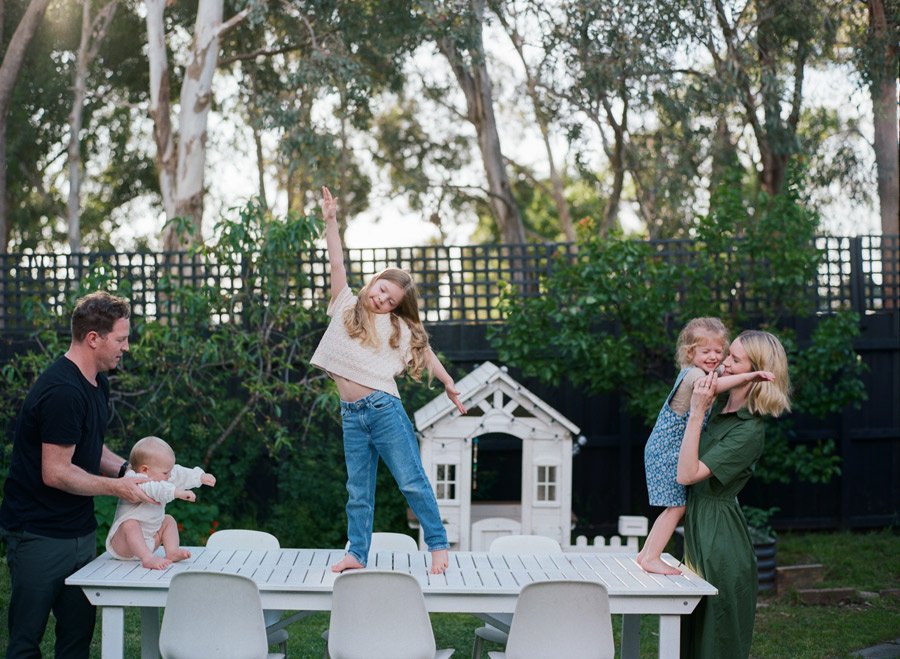 Candid family photos at home in Ivanhoe Oct23 by Sarah Black Photography_38.jpg