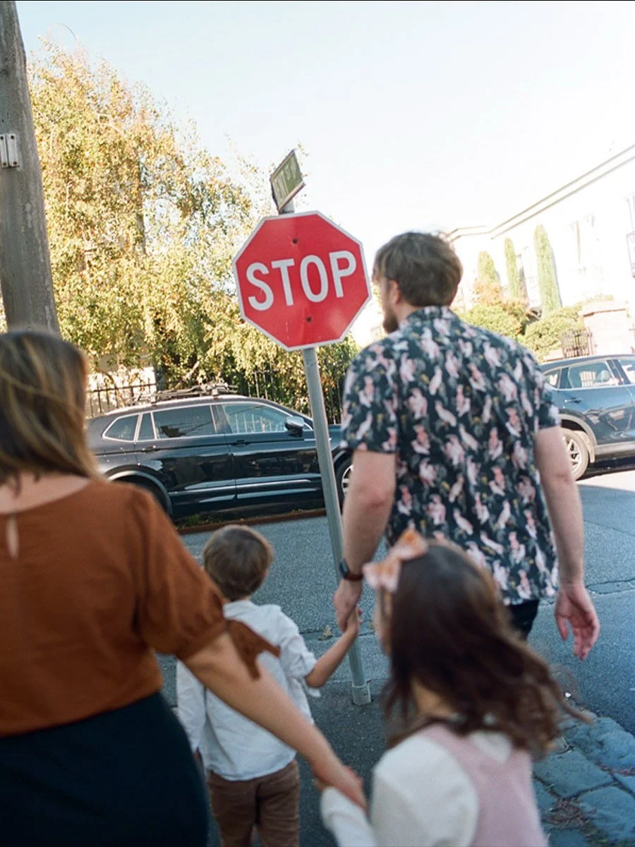 Free photos! 
&hellip;and a throwback to that awesome morning with the legendary @farrahxfilm and fam. 
.
But back to the FREE photos&hellip;.
So, my crash test dummy fam has come down with the plague and so I need a little fam, or a mum and kids, fo