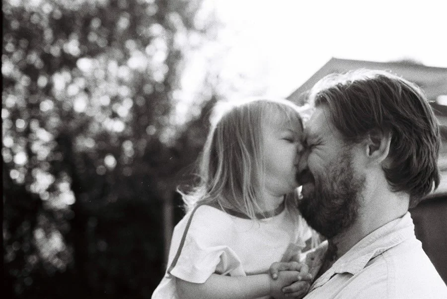 Photographs in which something is happening are always my favourite. 
This #kentmere200 is really interesting, so different from the #kodaktrix400 I generally choose for client work. It needs more careful treatment of highlights, that&rsquo;s for sur