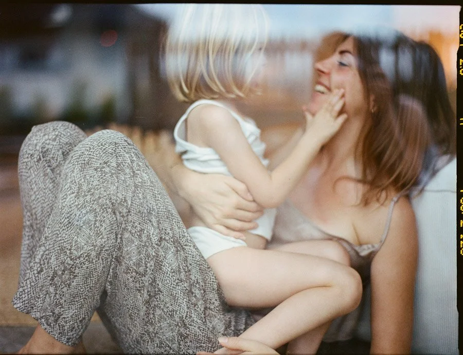 Poem mini sessions on film in Melbourne_17.jpg