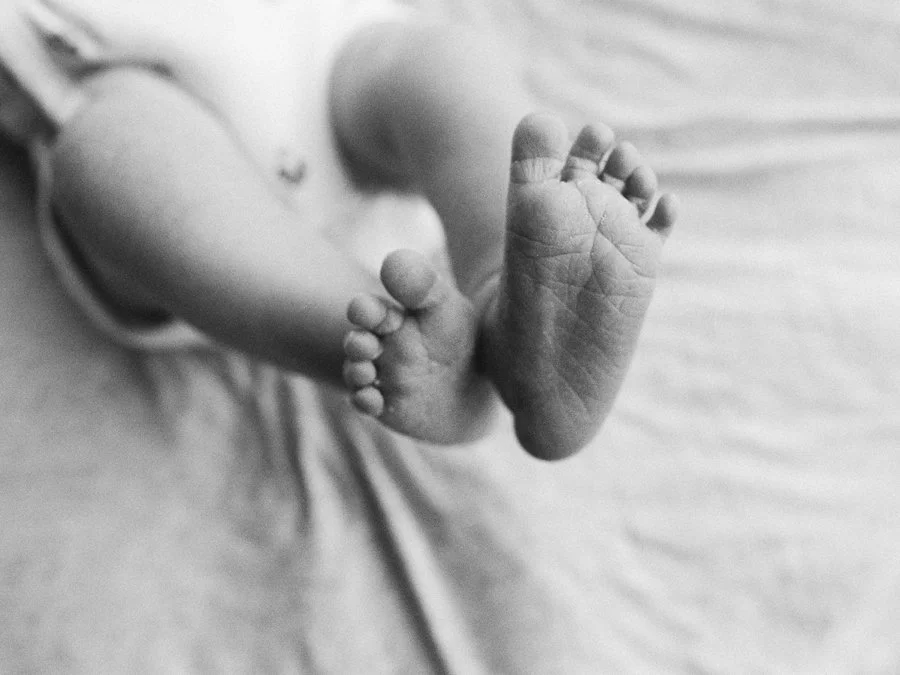 Melbourne Film Newborn Photography by Sarah Black_003.jpg