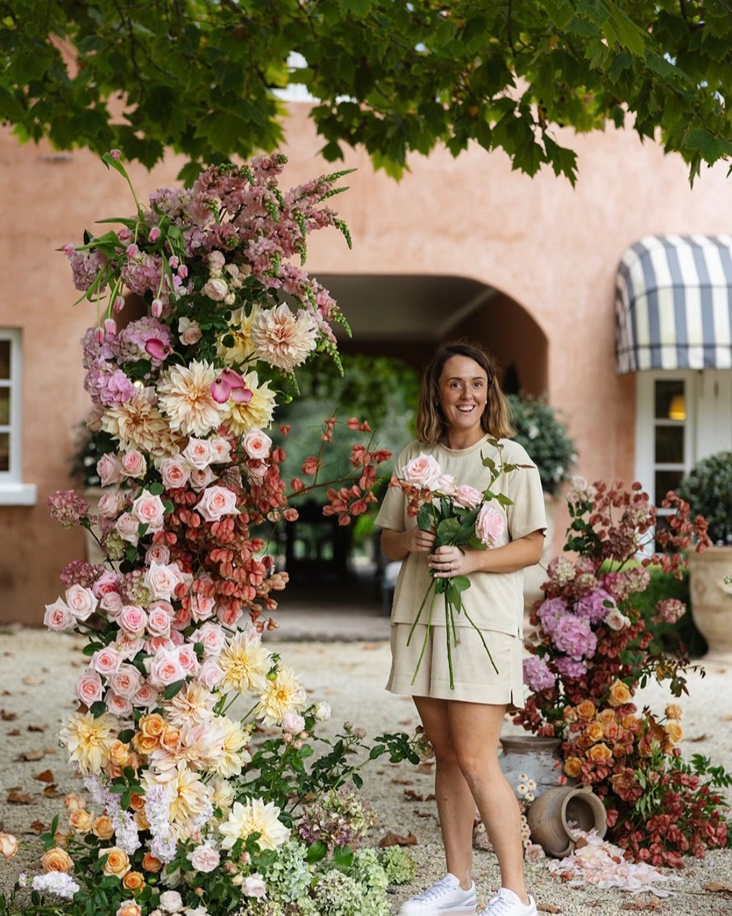 Not sure where to start when planning your wedding flowers? 👇

don&rsquo;t worry we got you 🫶 

swipe across for ceremony inspiration 🌸

Or mabye your wedding flowers haven&rsquo;t been created before and we are so down for that 💃