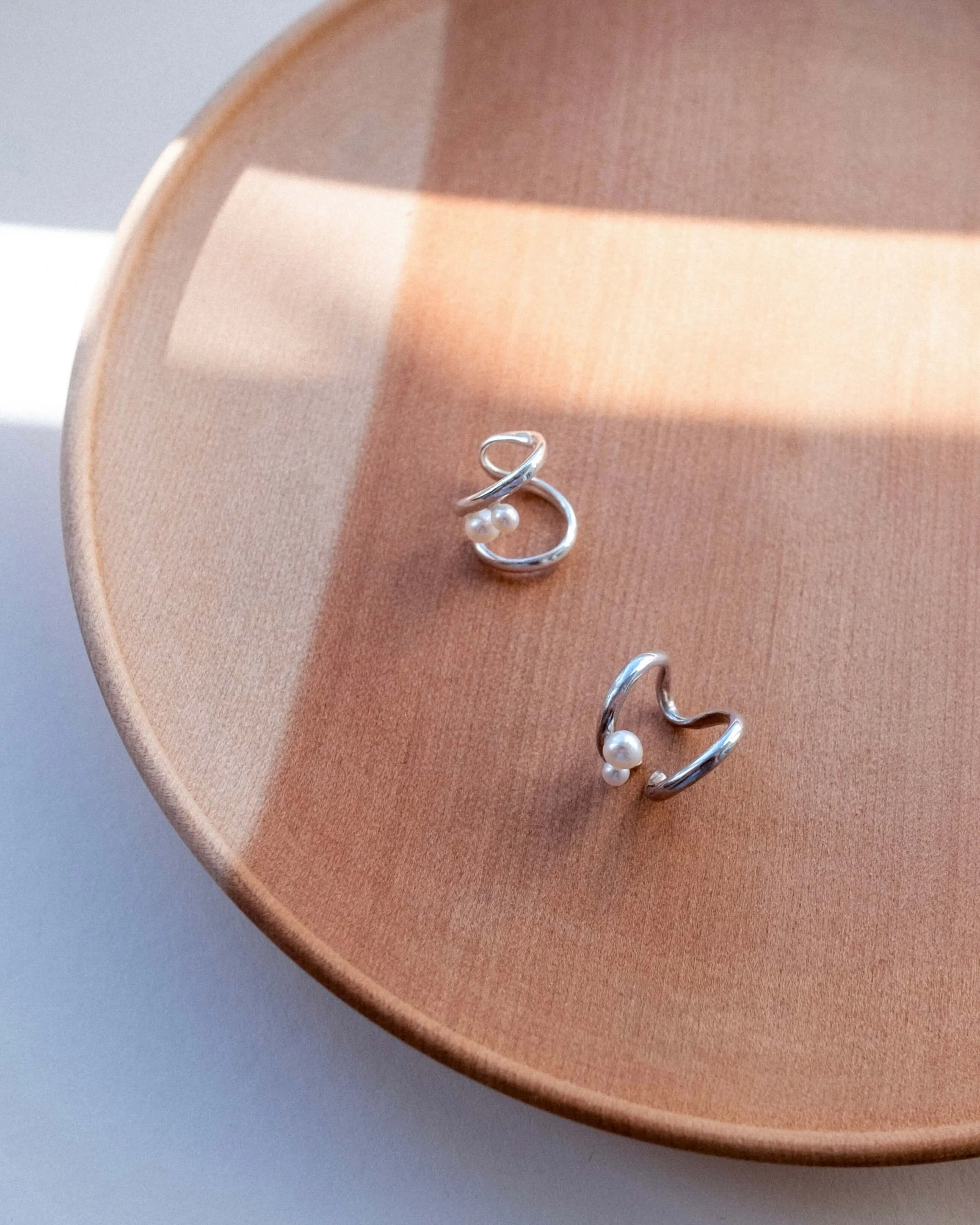 alaskaearcuff_pearls (2).jpg