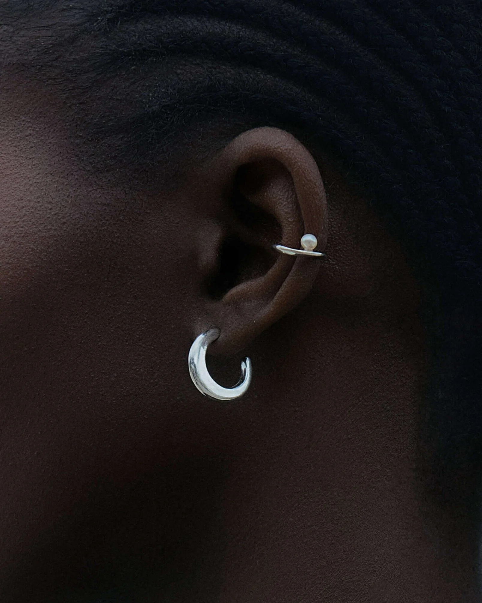 singlepearl_earcuff (4) 1.jpg