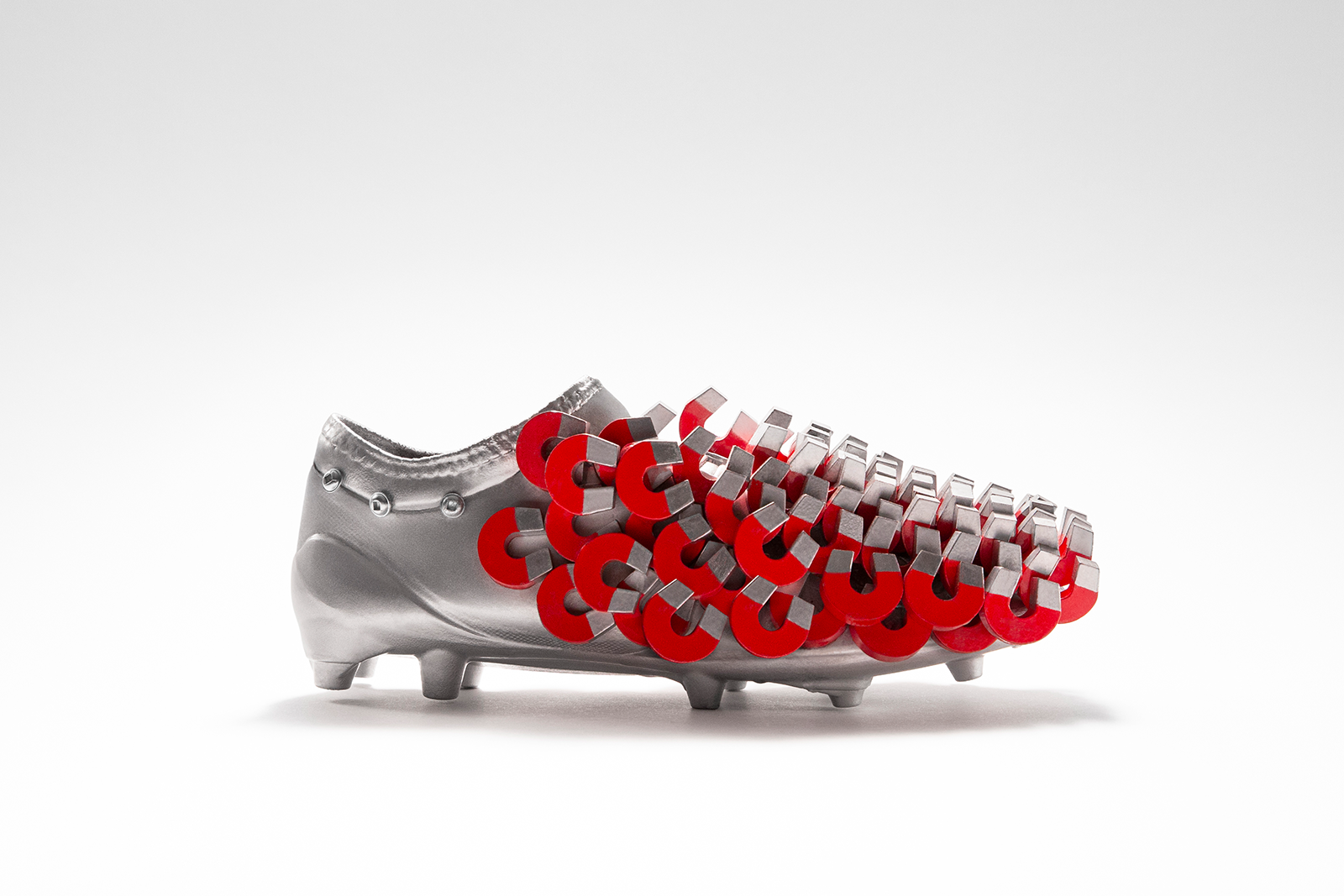 UXACCURO3_WEB_0007_190515_Umbro_S02_Magnetiser_0014-copy.png