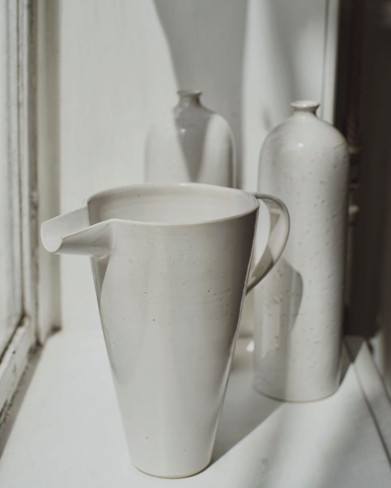 Fresh kiln morning 🤍

#fresh #morning #ceramics #krug #vase #handgemacht #spass #morandi #zurich