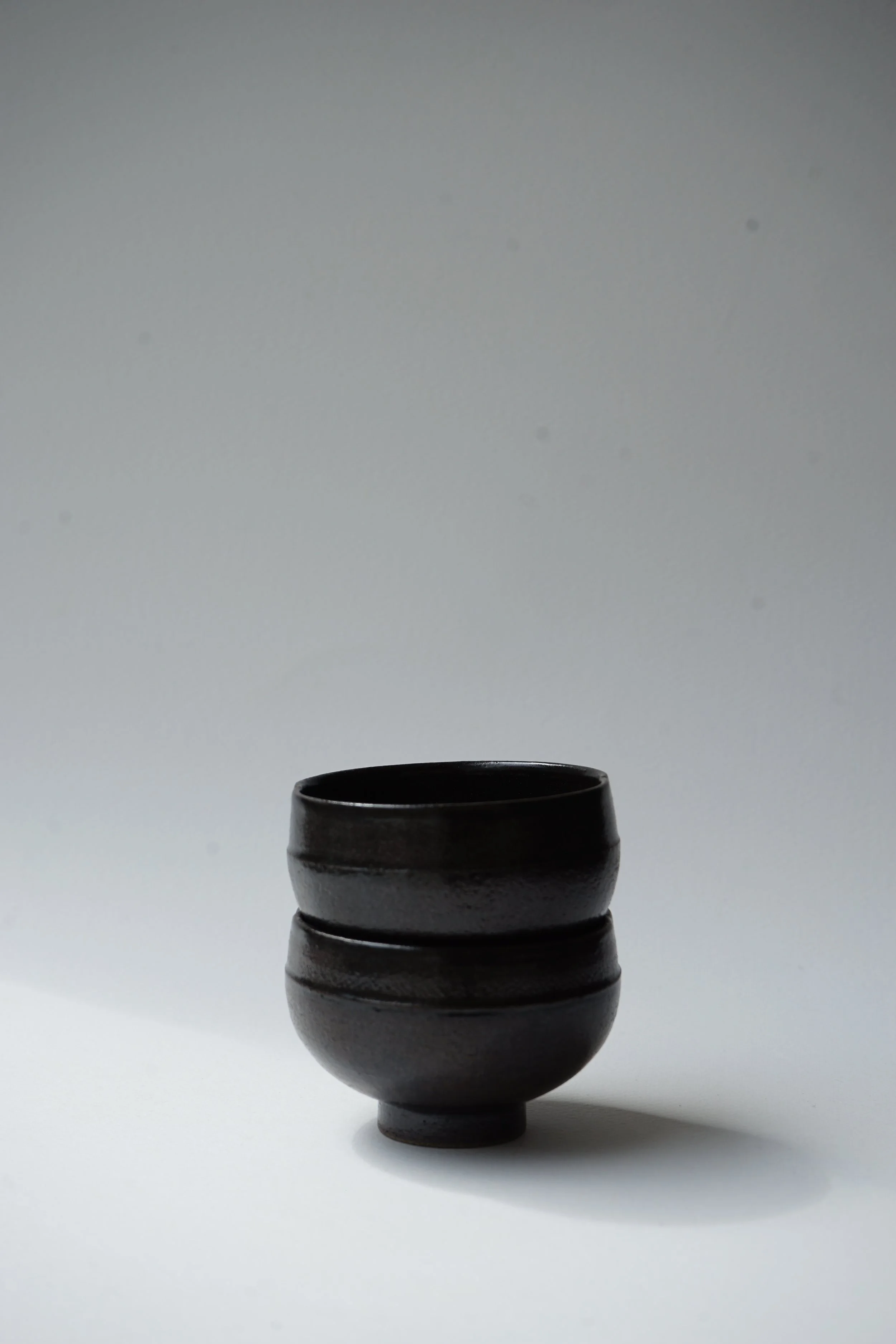 Jasna_Strukelj_Gmuer_Tasse_Formed_Black.JPG