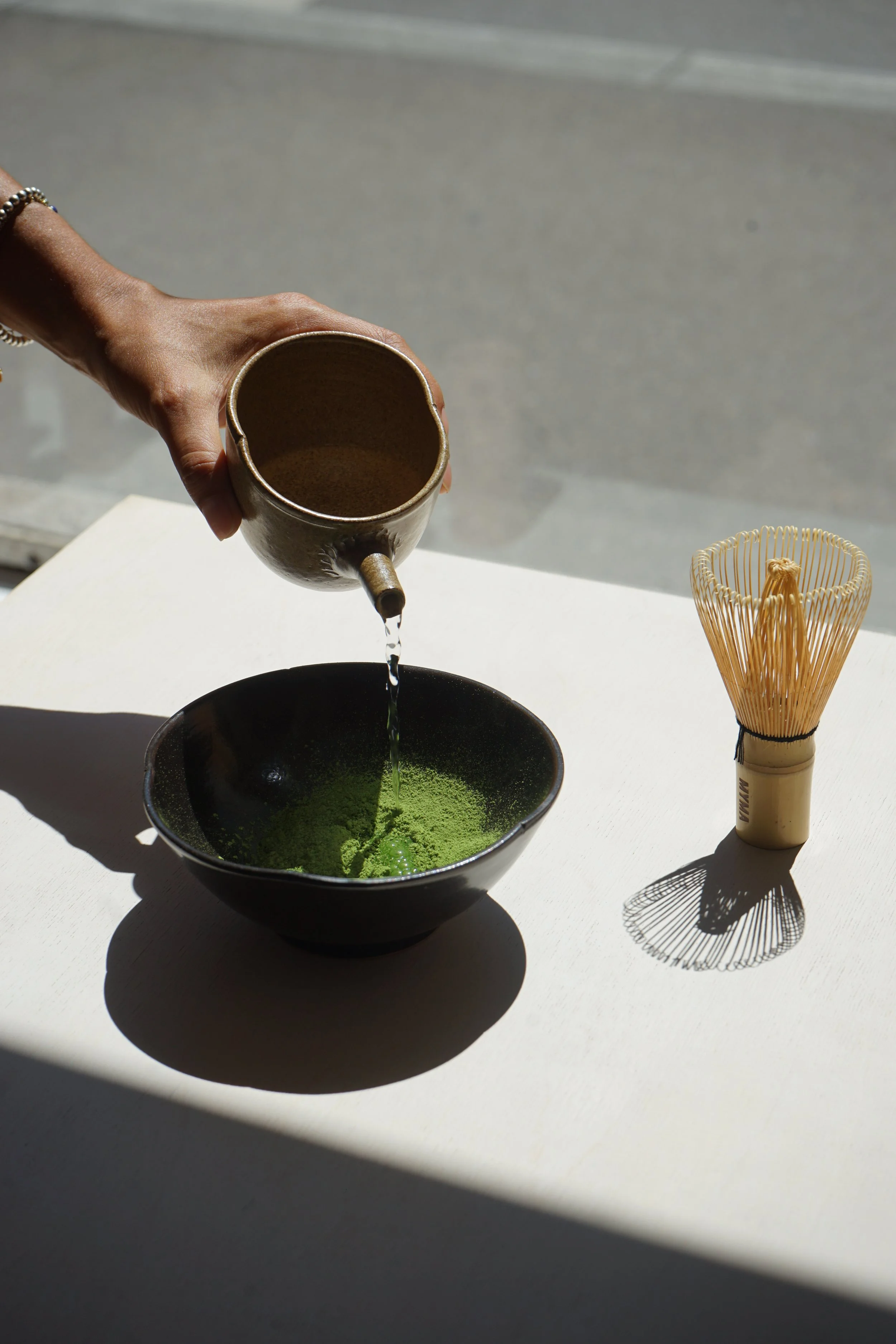 KERAMIK_JASNA_STRUKELJ_GMUER_MYMA_MATCHA_03.JPG
