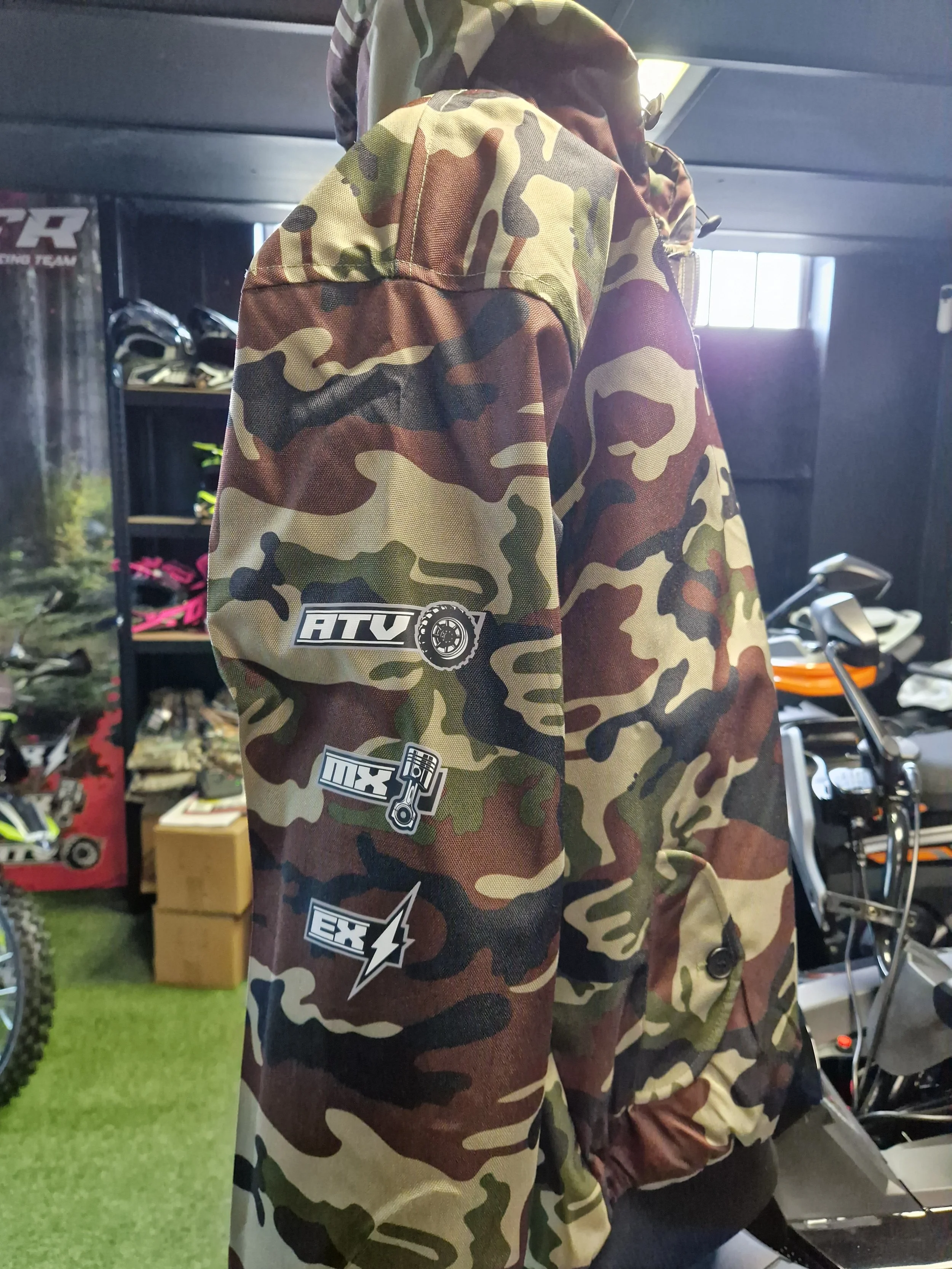 bfrcamosleeve.jpeg