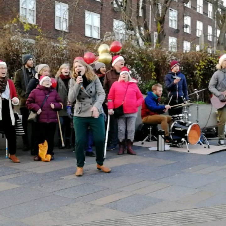 Well done to our amazing Ichthus Choir singing fantastically by the Cutty Sark this afternoon! 
YOU are invited to our Christmas service tomorrow! (Swipe right for more info)

Come and hear the wonderful Nativity story and learn the about wonders of 