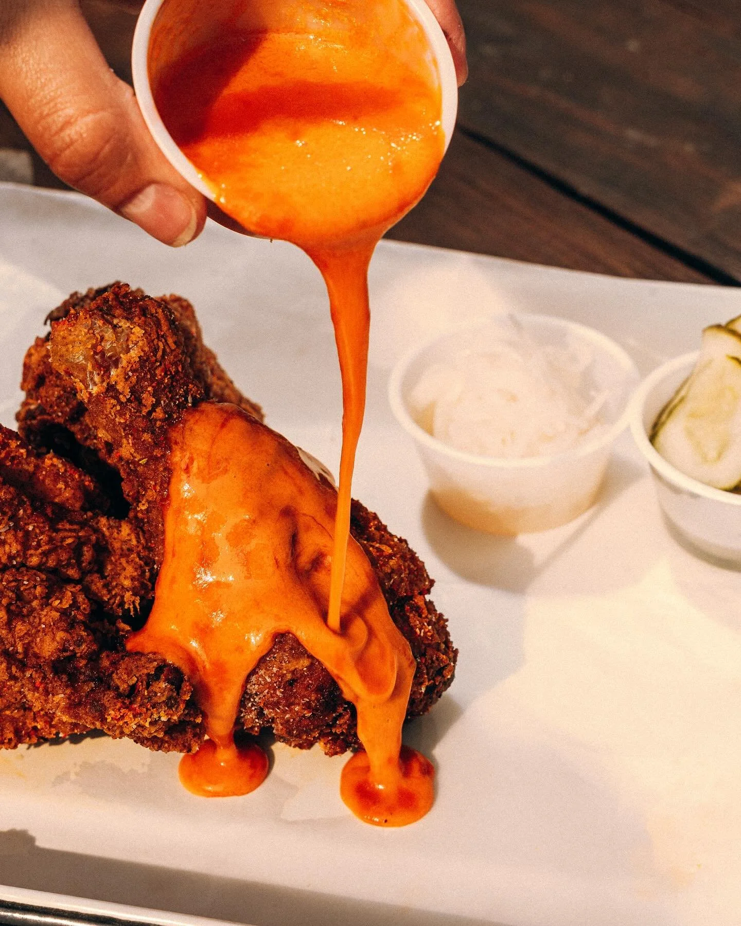 Sundays are for double fried chicken &amp; the browns 🍻🍗

Doors open at 11a + beat the clock specials starting at $1