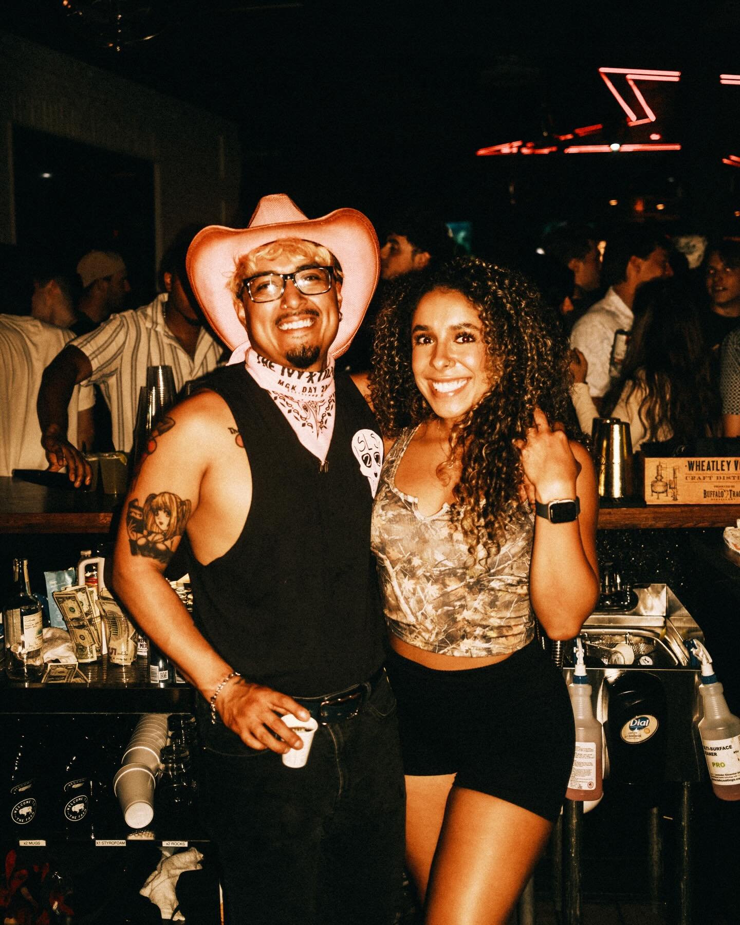 Fridays at the farm 🤠🎸

Doors open at 4p + kitchen &lsquo;til 10p

Live music kicks off at 7:30p with @jarethmarlow + 10:30p @postroadcountry