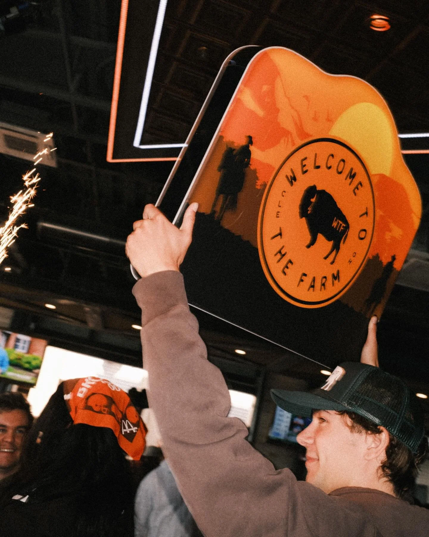 Browns &amp; beat the clock 🏈🍻🍾

Doors open at 11a + beat the clock specials starting at $1

Live music with @mattwhataguy