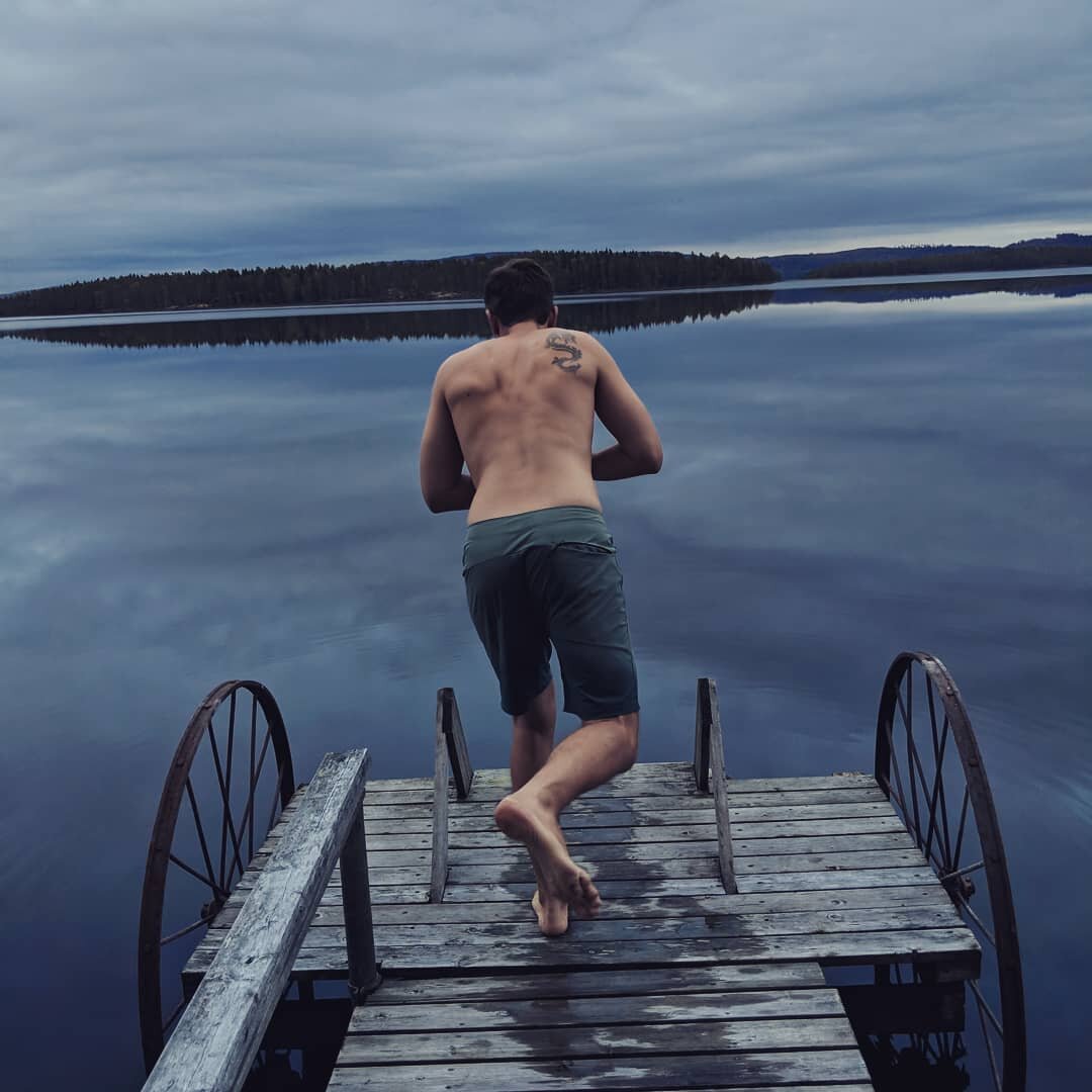 It feels like diving into the sky #finnishnature