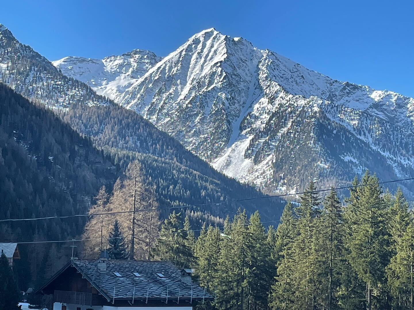 Hope everyone had a great Easter Sunday, another terrible day here!😉

#forestrow #eastgrinstead #tunbridgewells #osteopathy #osteopathyworks #osteopathyforhealth #snowboarding #italy #monterosa #frachey #champoluc #easter #eastersunday #easterweeken