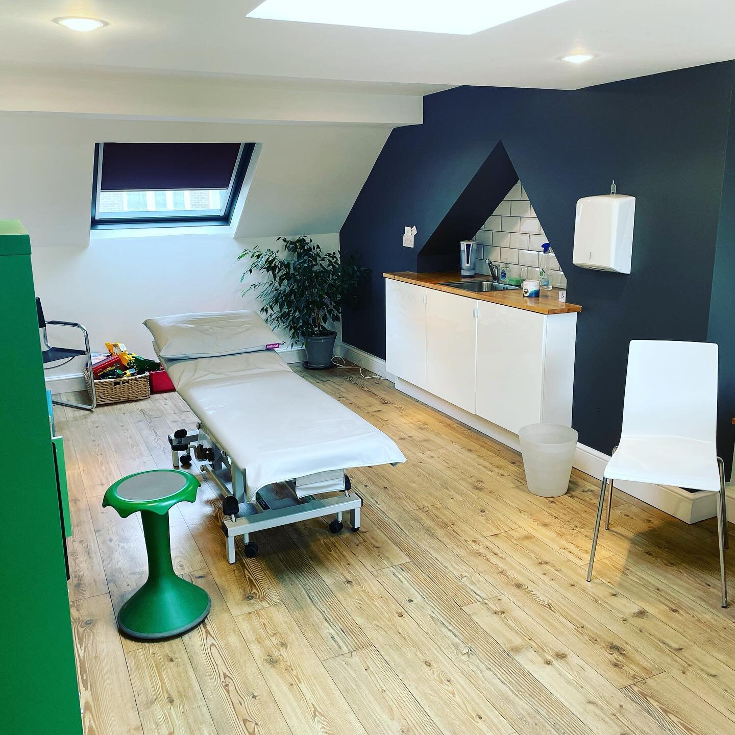All set for the day ahead. We&rsquo;re open from 8am-3pm, Clio &amp; Graham at the helm. 

📞 01342 823722
✉️ admin@froc.co.uk
💻 froc.co.uk

#ForestRow #EastGrinstead #uckfield #sussex #sussexbusiness #TunbridgeWells #Osteopathy #Osteopath #Osteopat