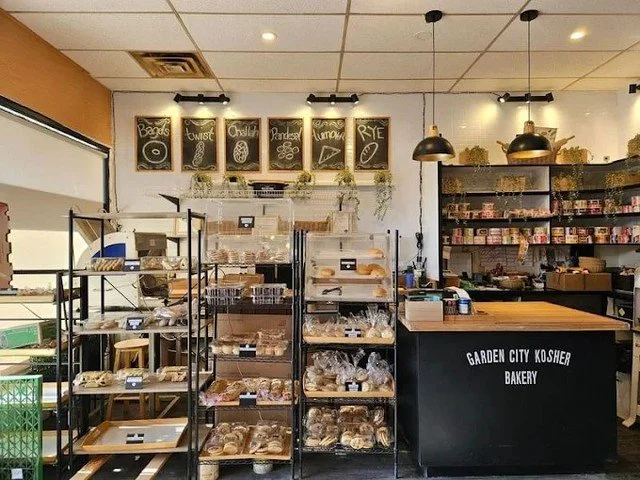 If you know, you know… but if you don’t, it’s time you did. 🍞✨
Tucked inside Garden City Shopping Centre is a bakery unlike any other: Where Filipino comfort meets Kosher traditions in the most delicious way. 
They get everythin