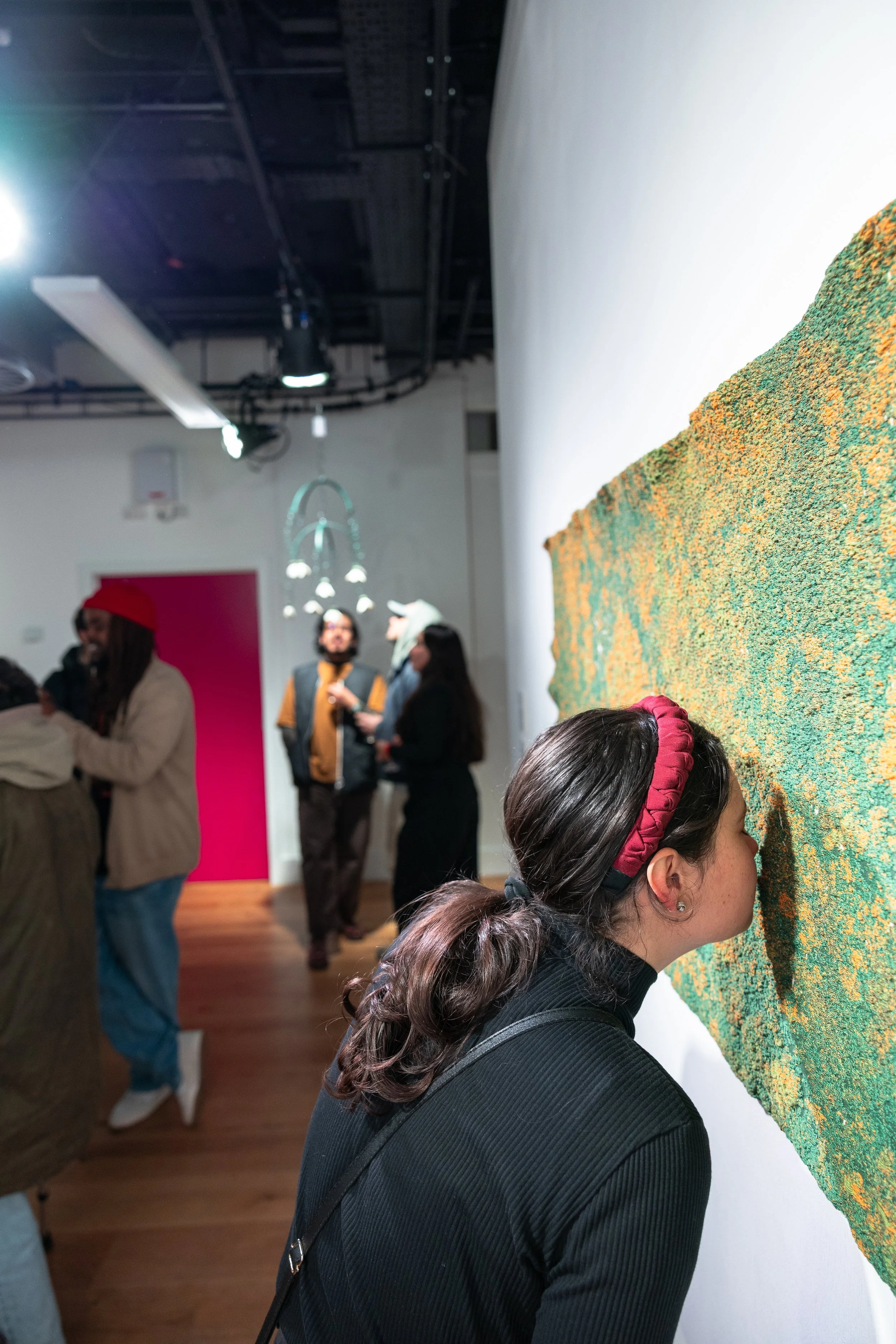 Suelo de Páramo (Ground Study No. 9); Merino wool, mercerised cotton, elastic, vapour-distilled scent of Antisana ground
Ongoing - This artwork evokes the Ecuadorian highland ground through textile and scent. The digitally knitted pieces are based on