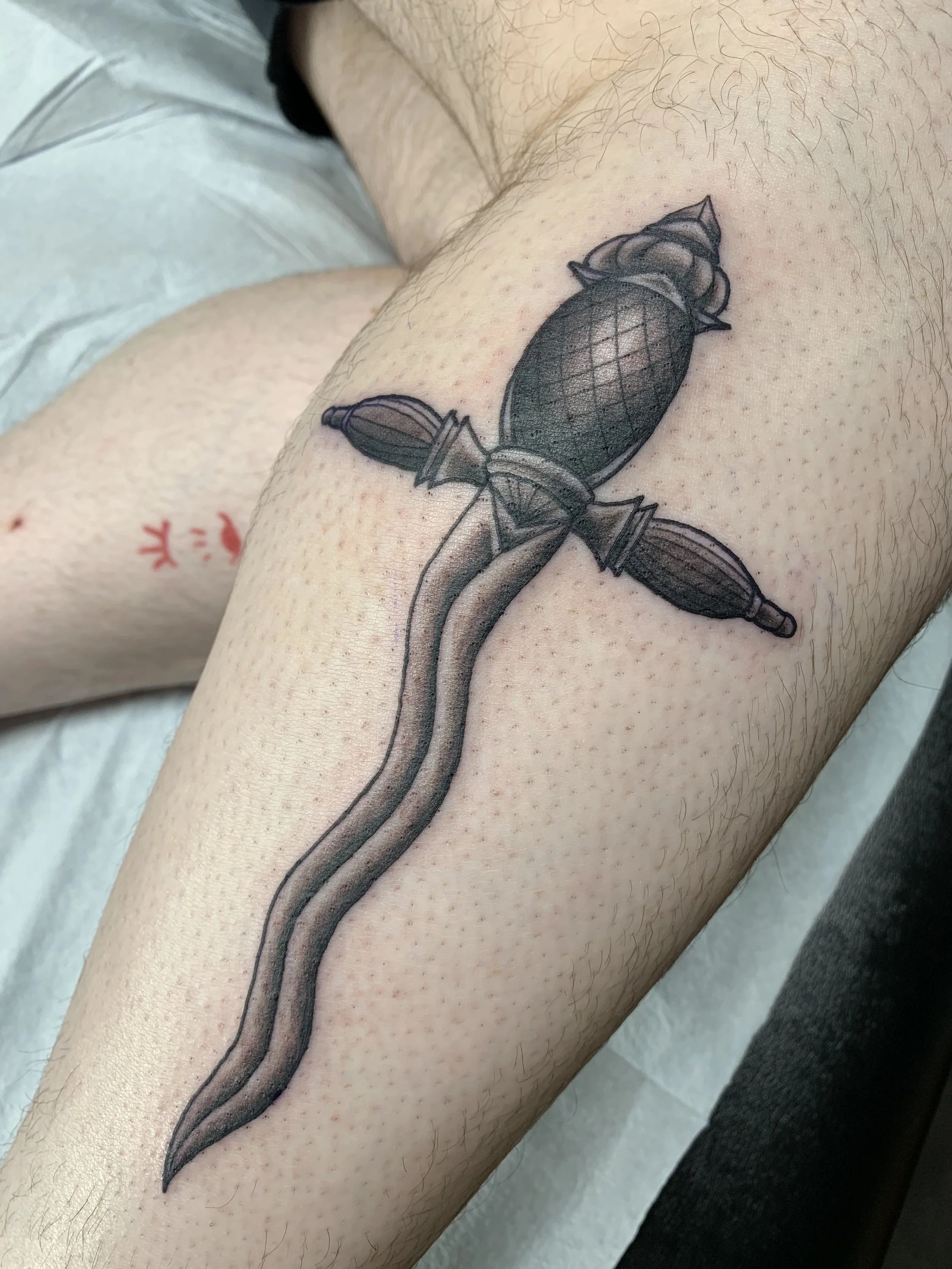 squiggly dagger - bg.jpg