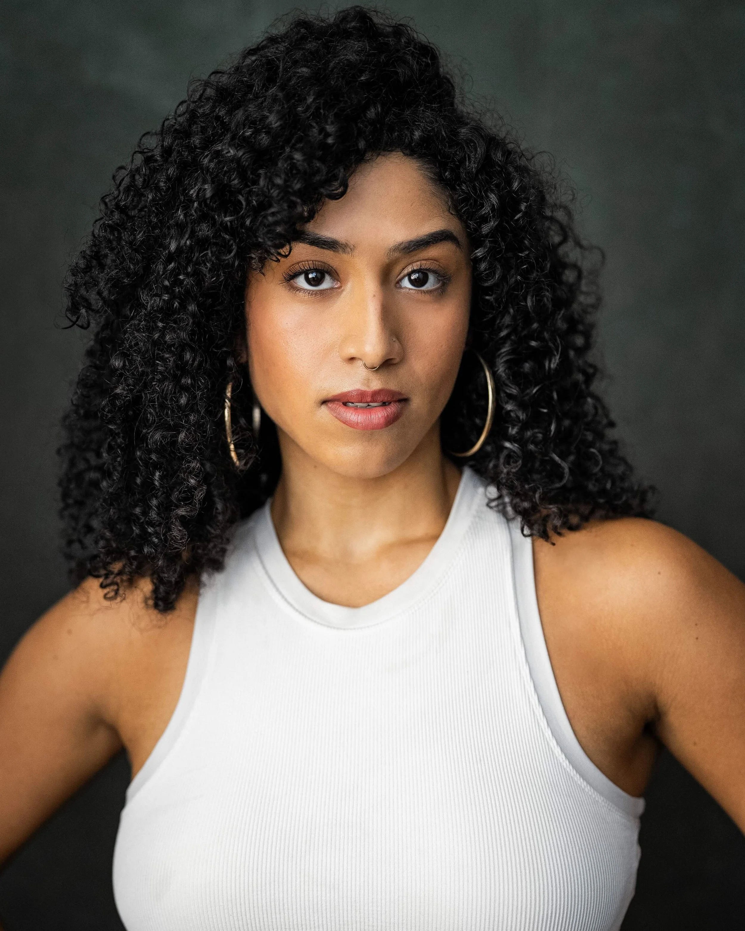 Nia Roe Headshot 1 copy.jpeg